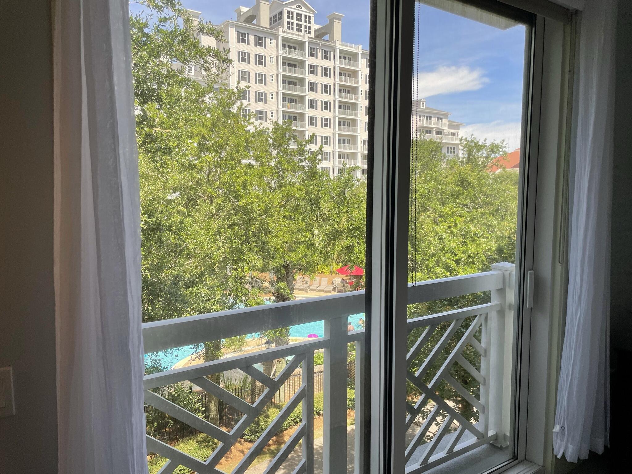 BAHIA CONDO - Residential