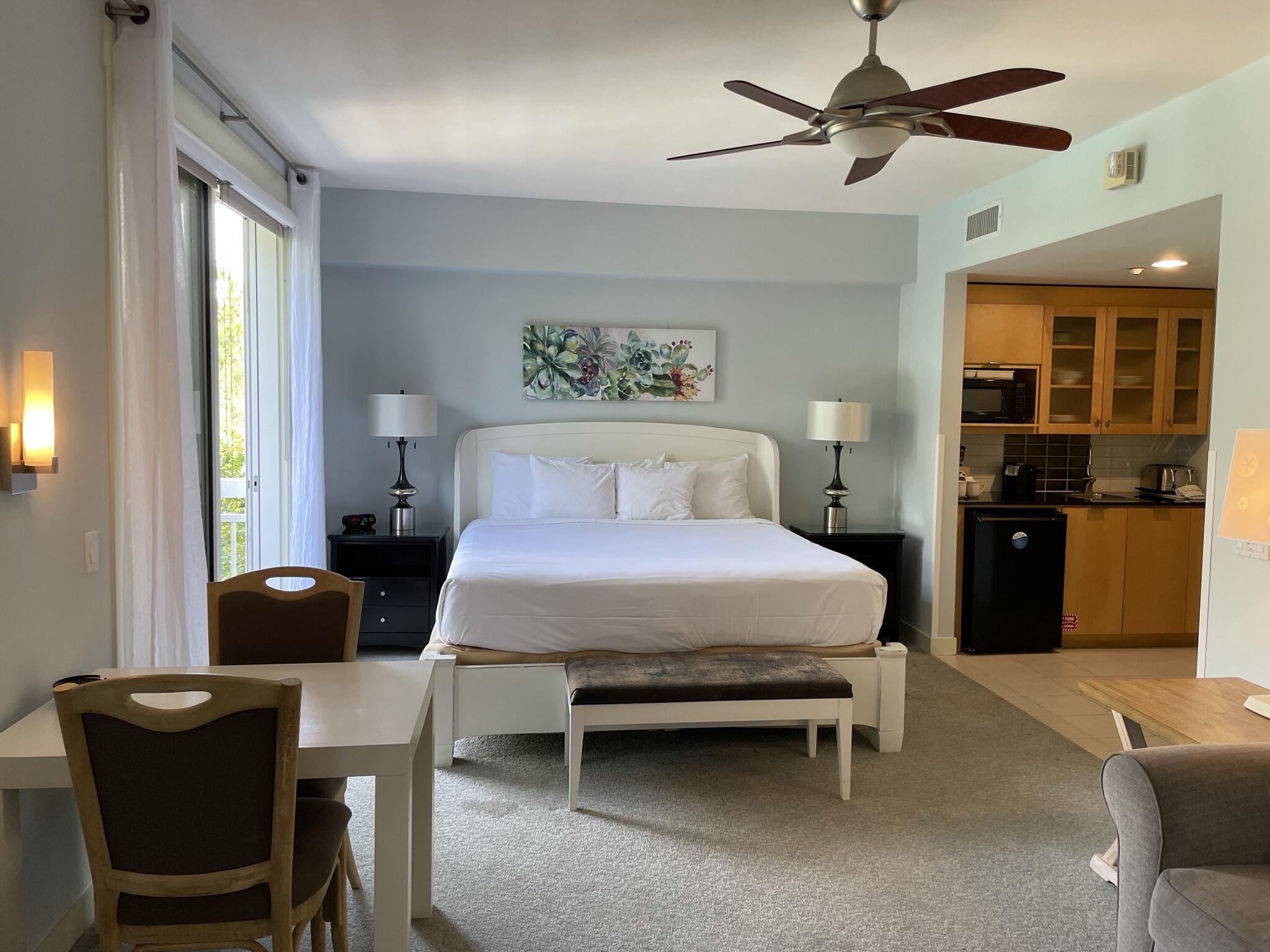 BAHIA CONDO - Residential