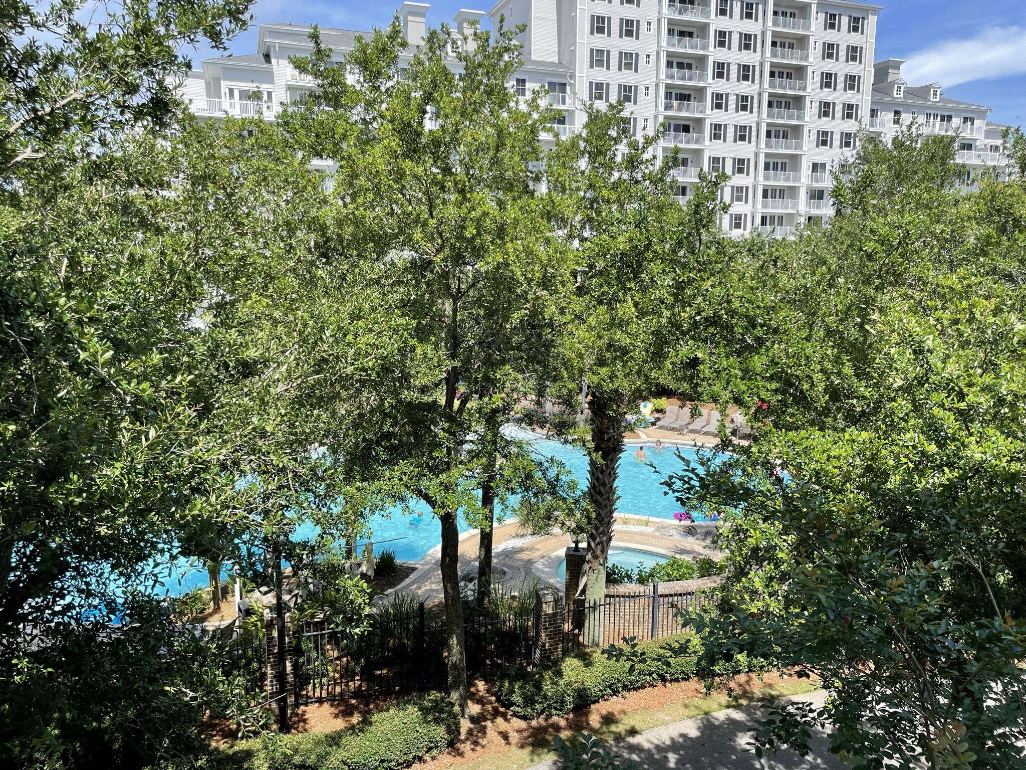 BAHIA CONDO - Residential