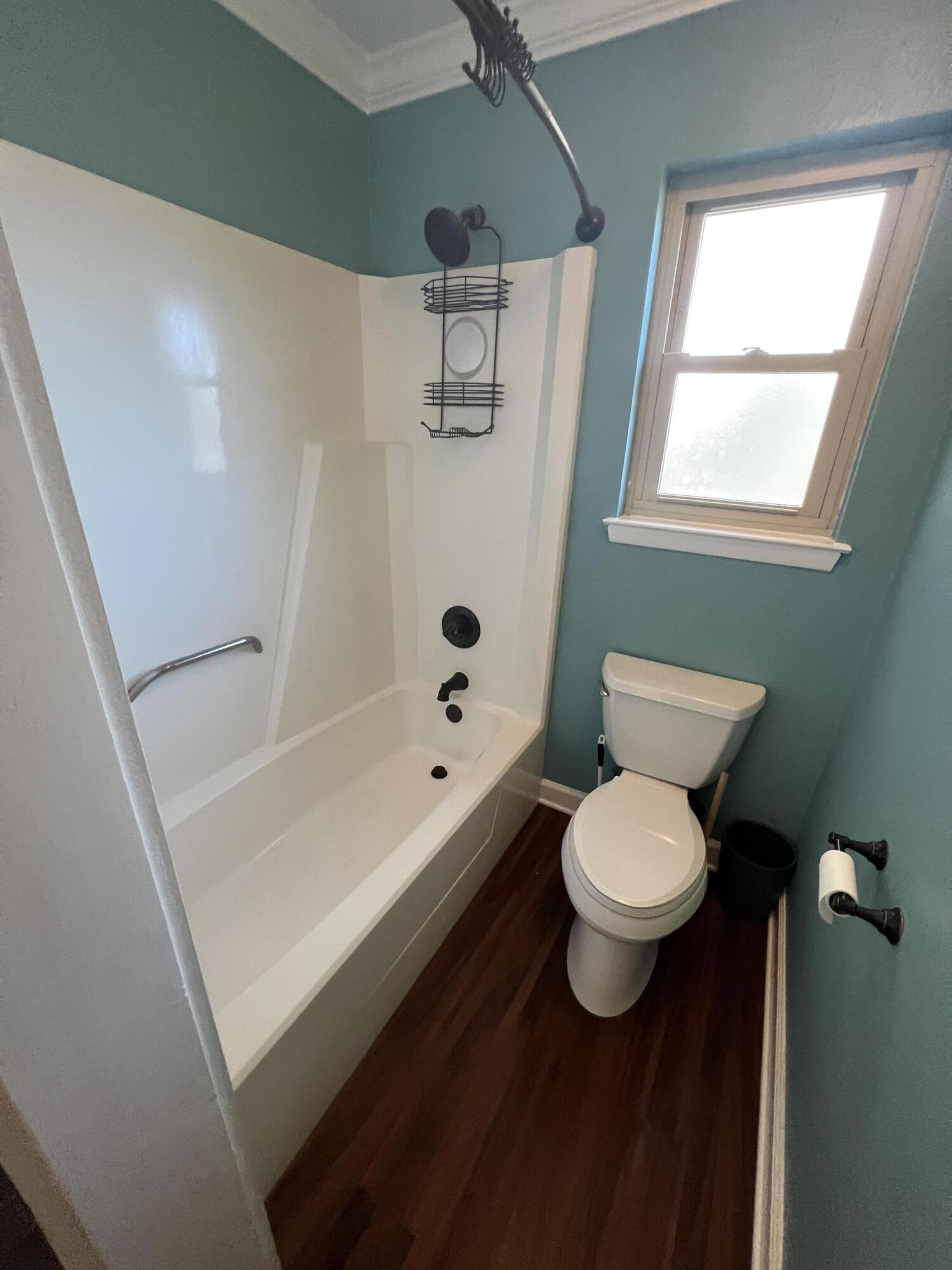LAKE LORRAINE ESTATES 3 - Residential Lease