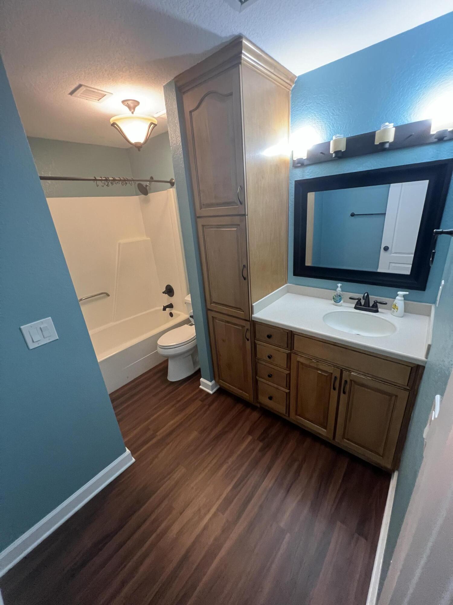 LAKE LORRAINE ESTATES 3 - Residential Lease