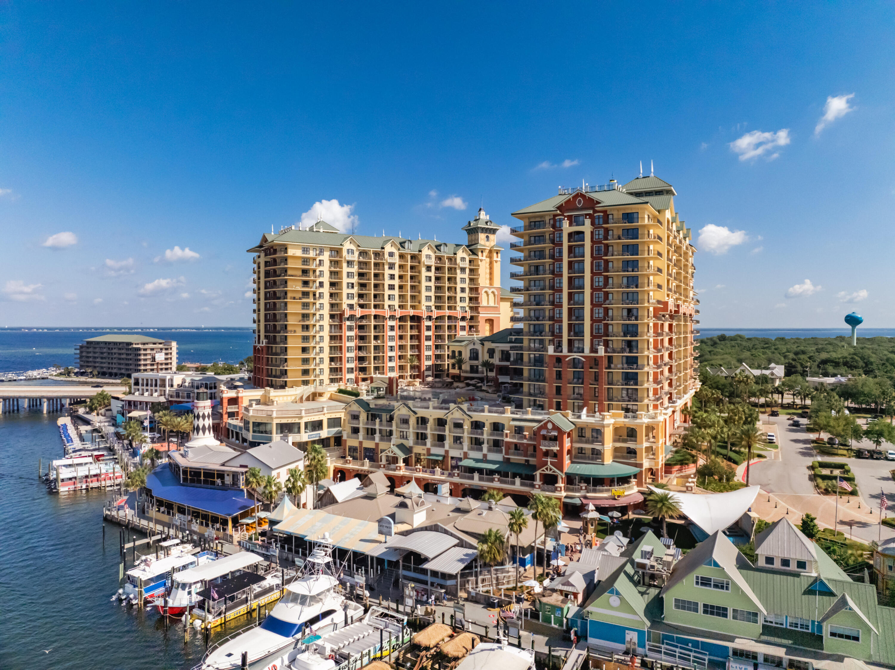 EMERALD GRANDE - Residential