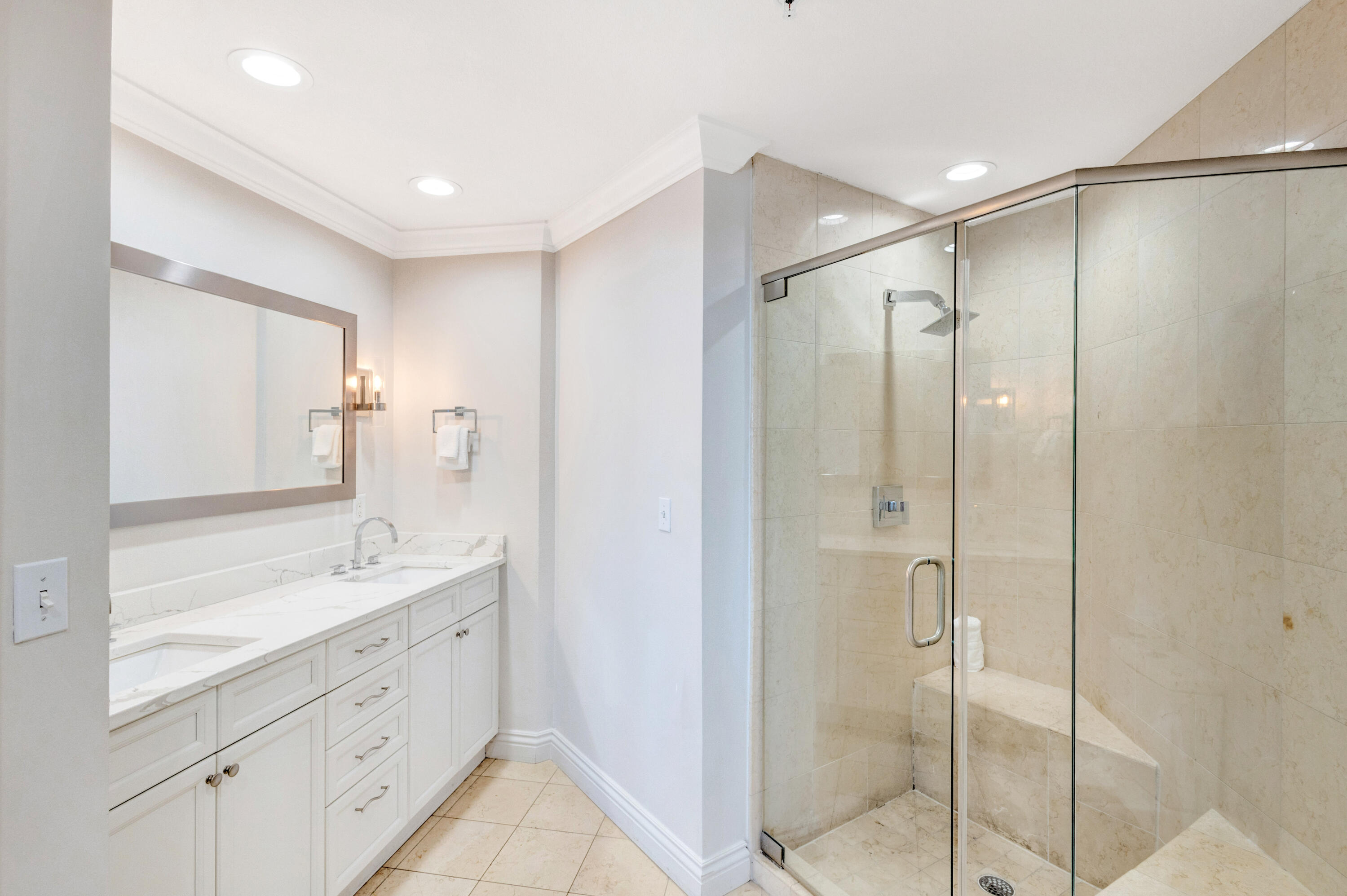 EMERALD GRANDE - Residential