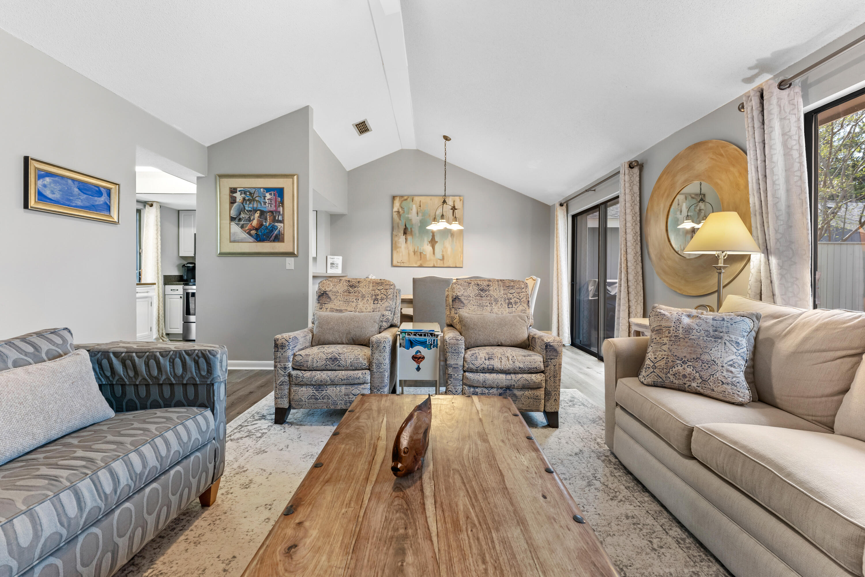 LINKSIDE VILLAGE UNIT 1 - Residential