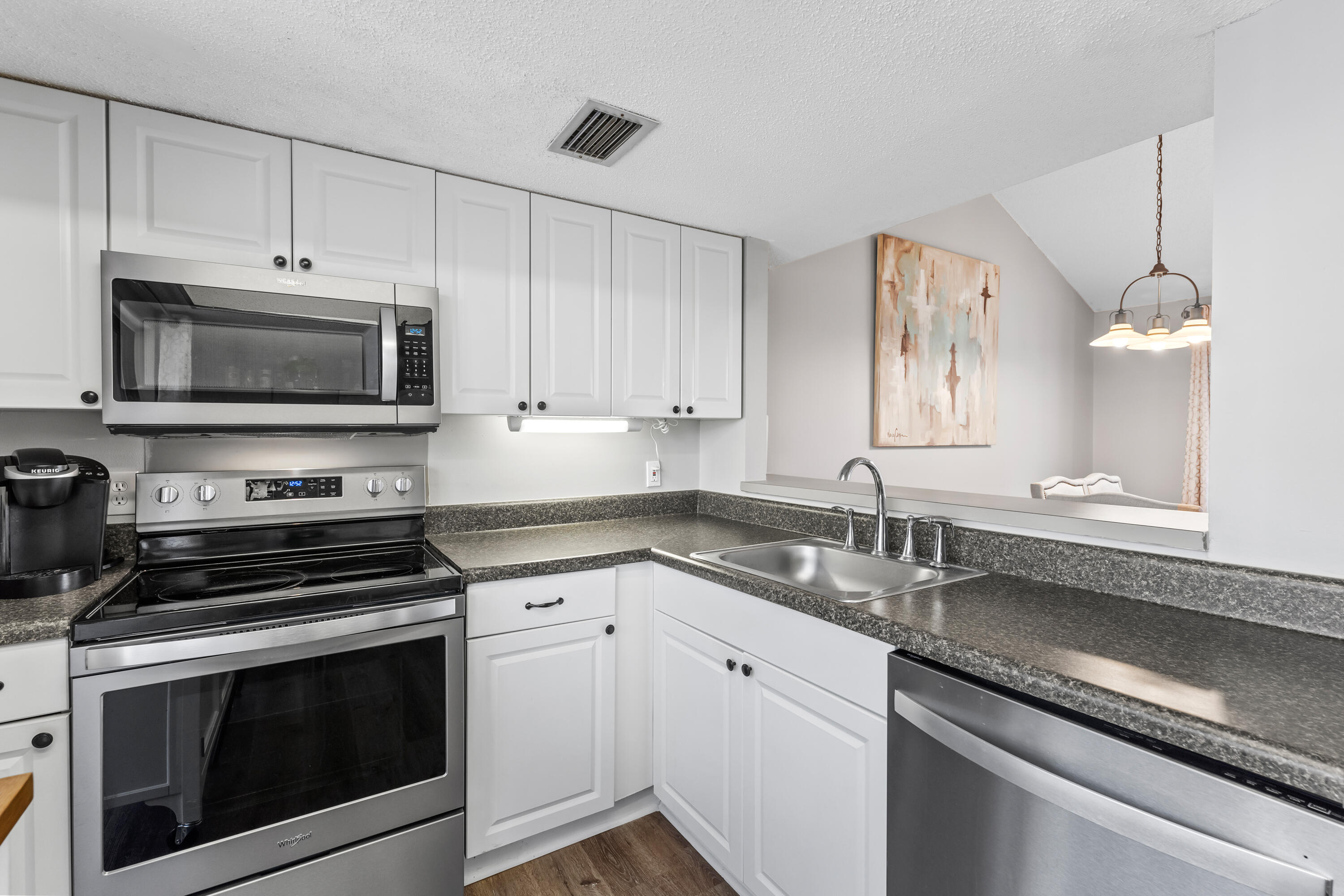 LINKSIDE VILLAGE UNIT 1 - Residential