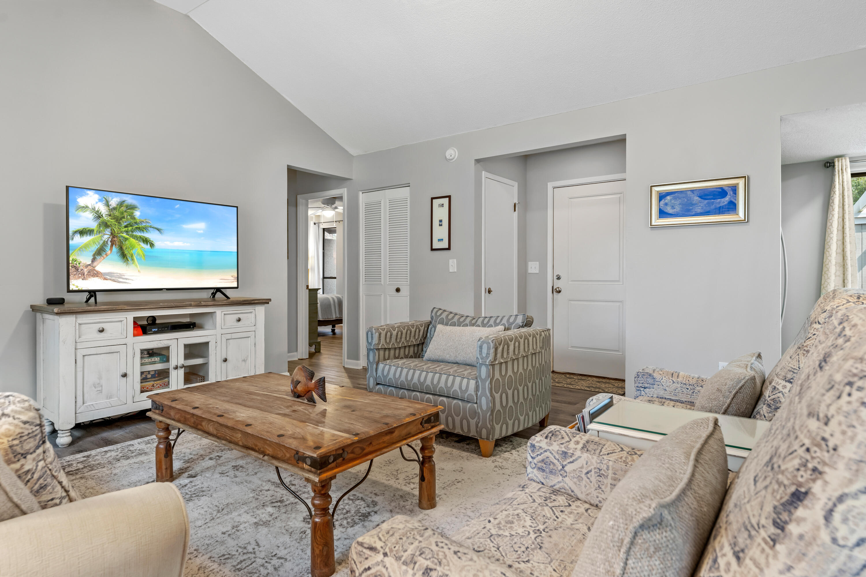 LINKSIDE VILLAGE UNIT 1 - Residential