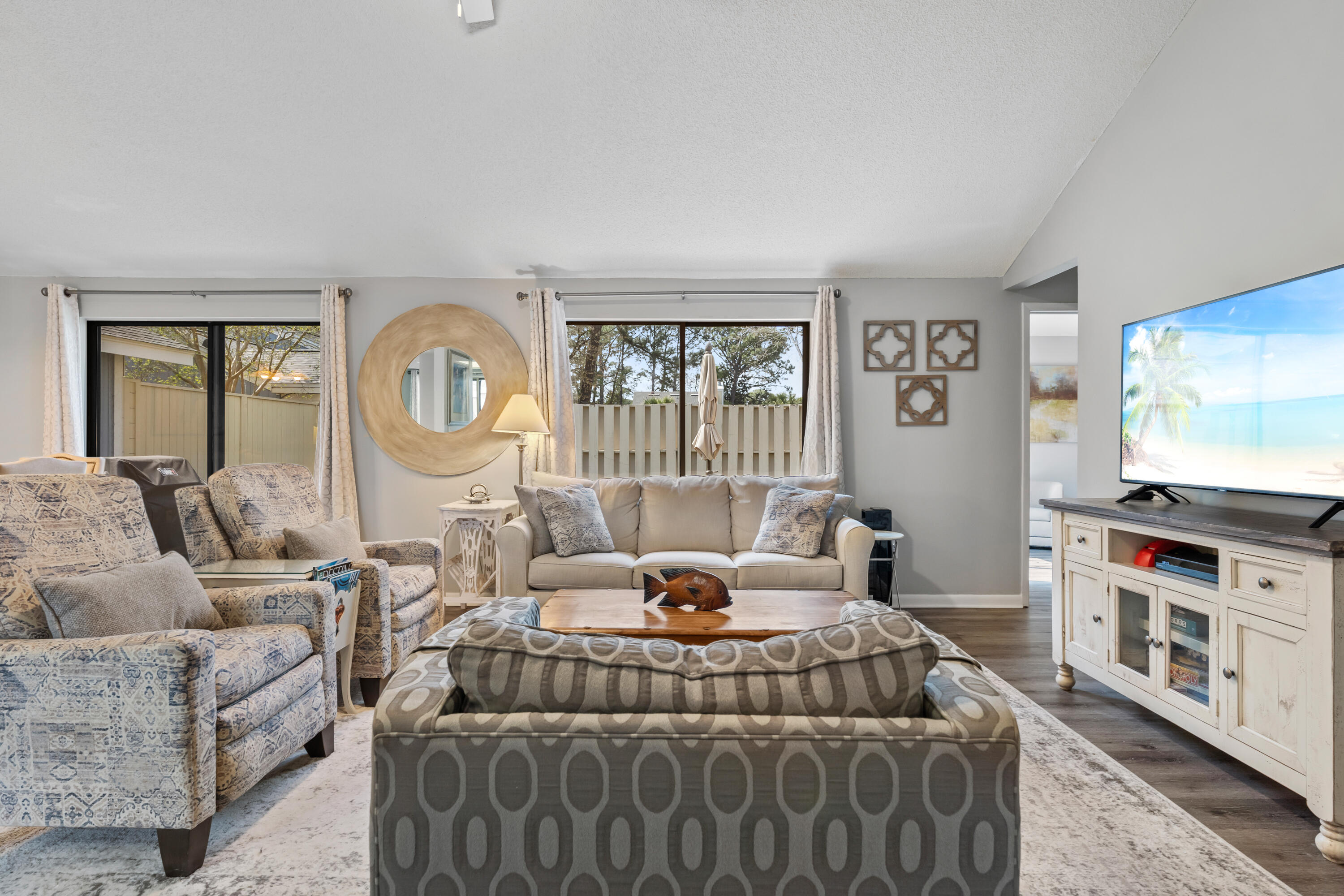 LINKSIDE VILLAGE UNIT 1 - Residential