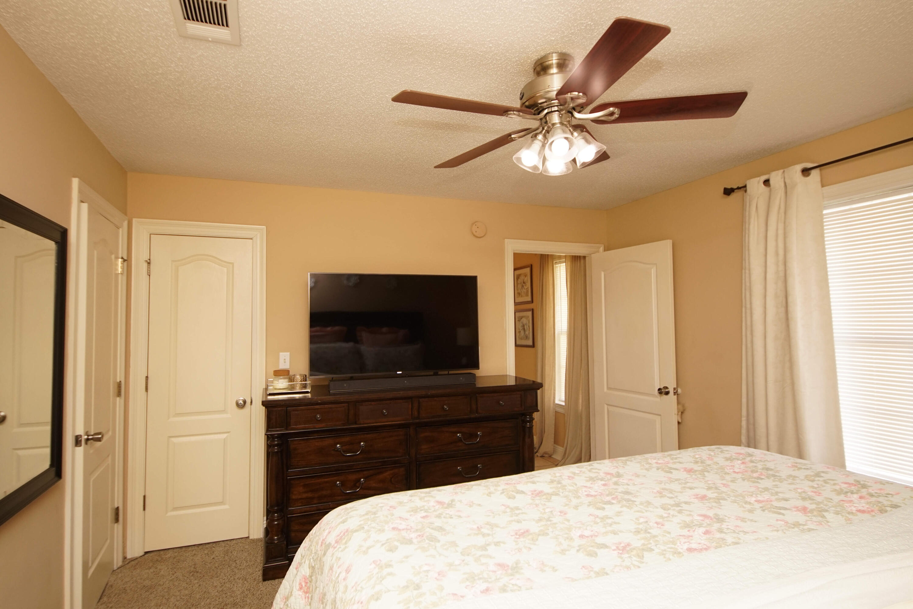 GLENWOOD CRT - Residential Lease