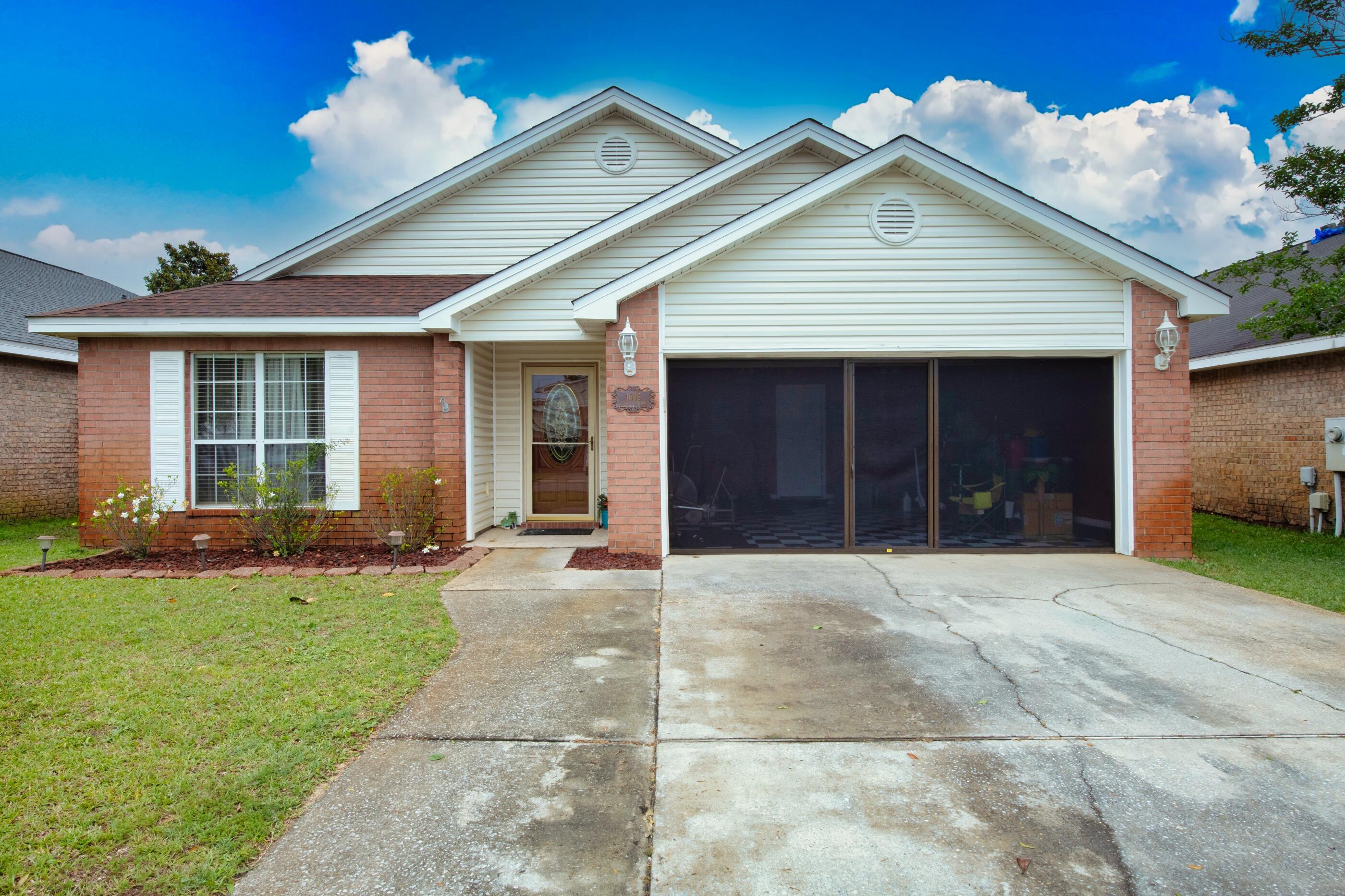 EMERALD VILLAGE S/D - Residential