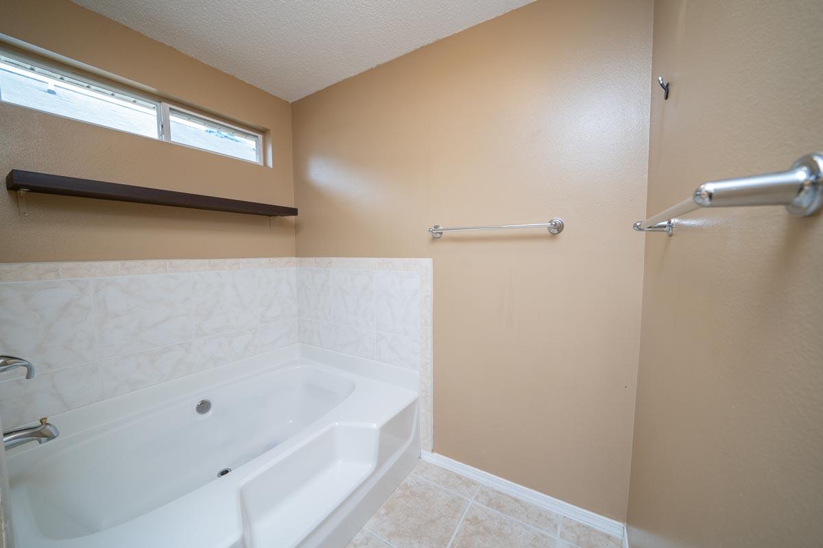 EMERALD VILLAGE S/D - Residential