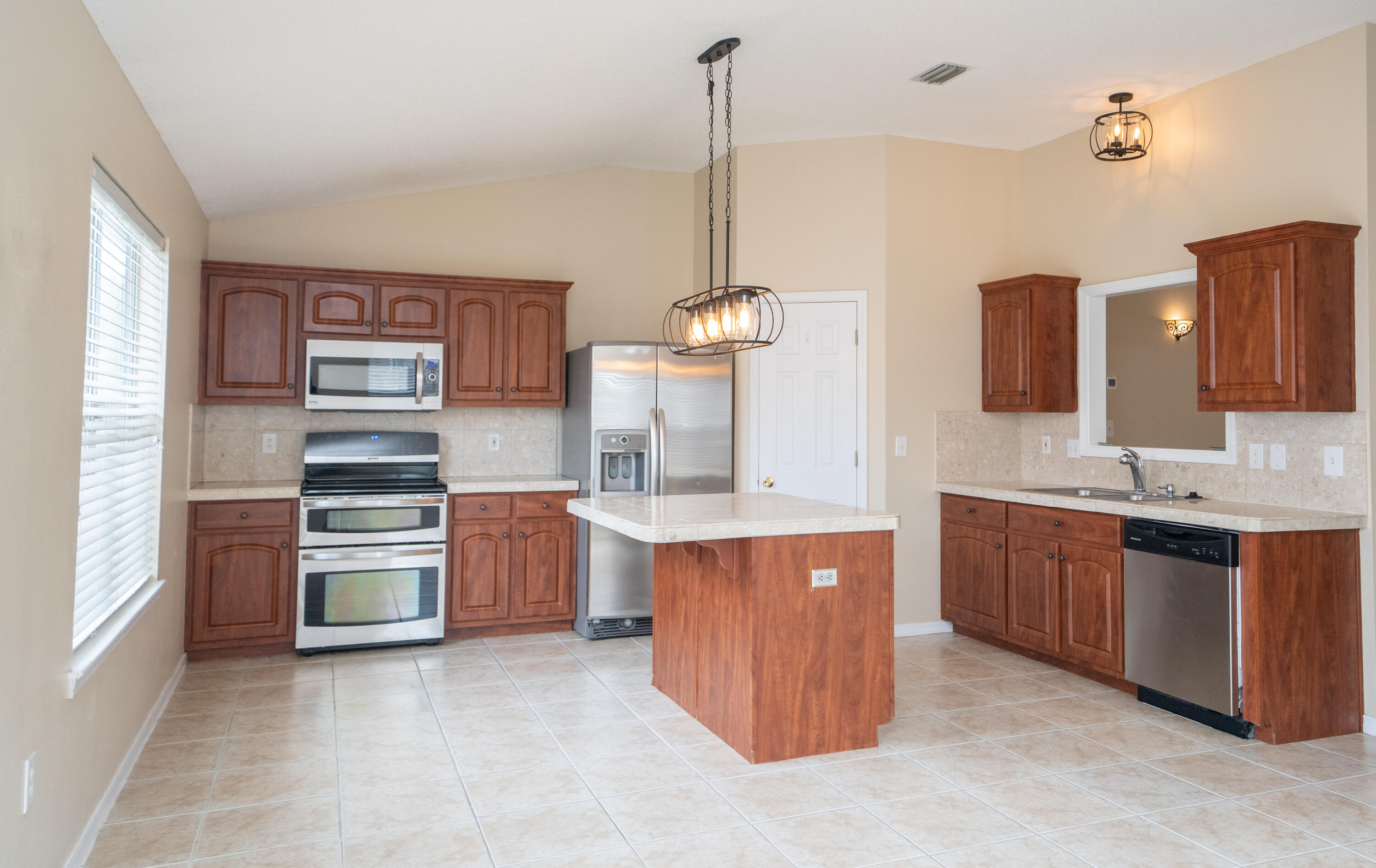 EMERALD VILLAGE S/D - Residential