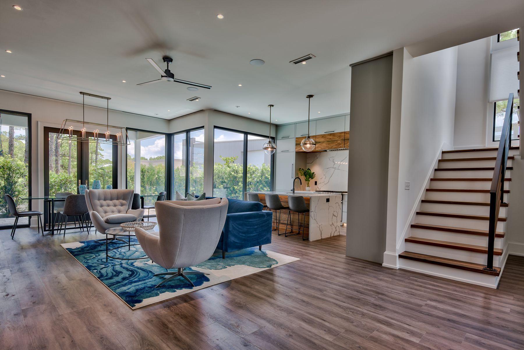 EMERALD WATERS VILLAGE - Residential