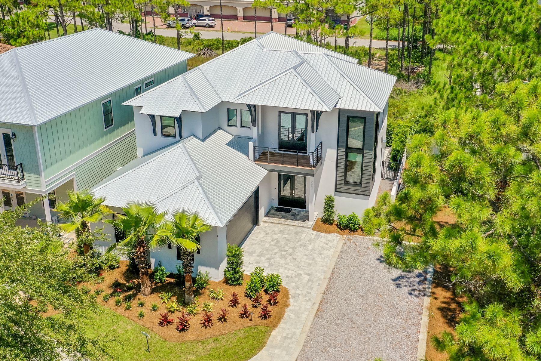 EMERALD WATERS VILLAGE - Residential