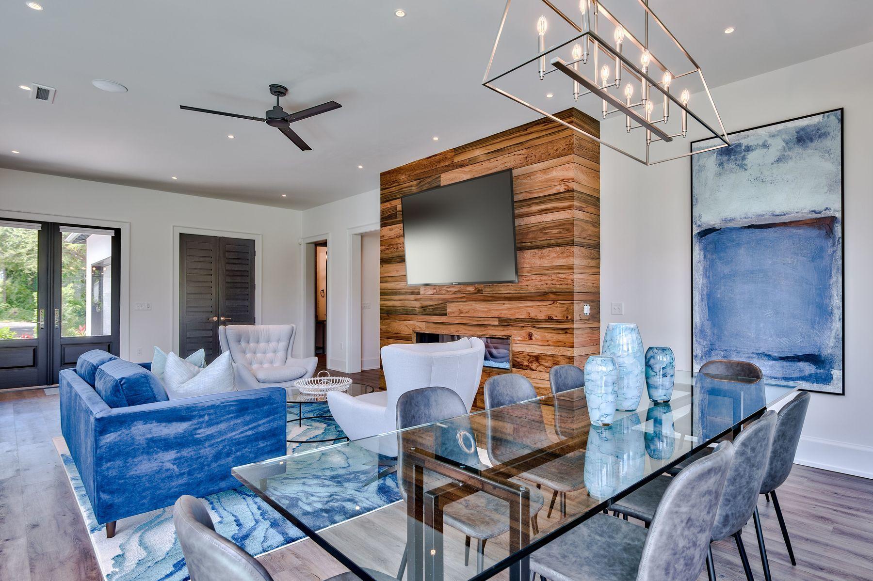 EMERALD WATERS VILLAGE - Residential