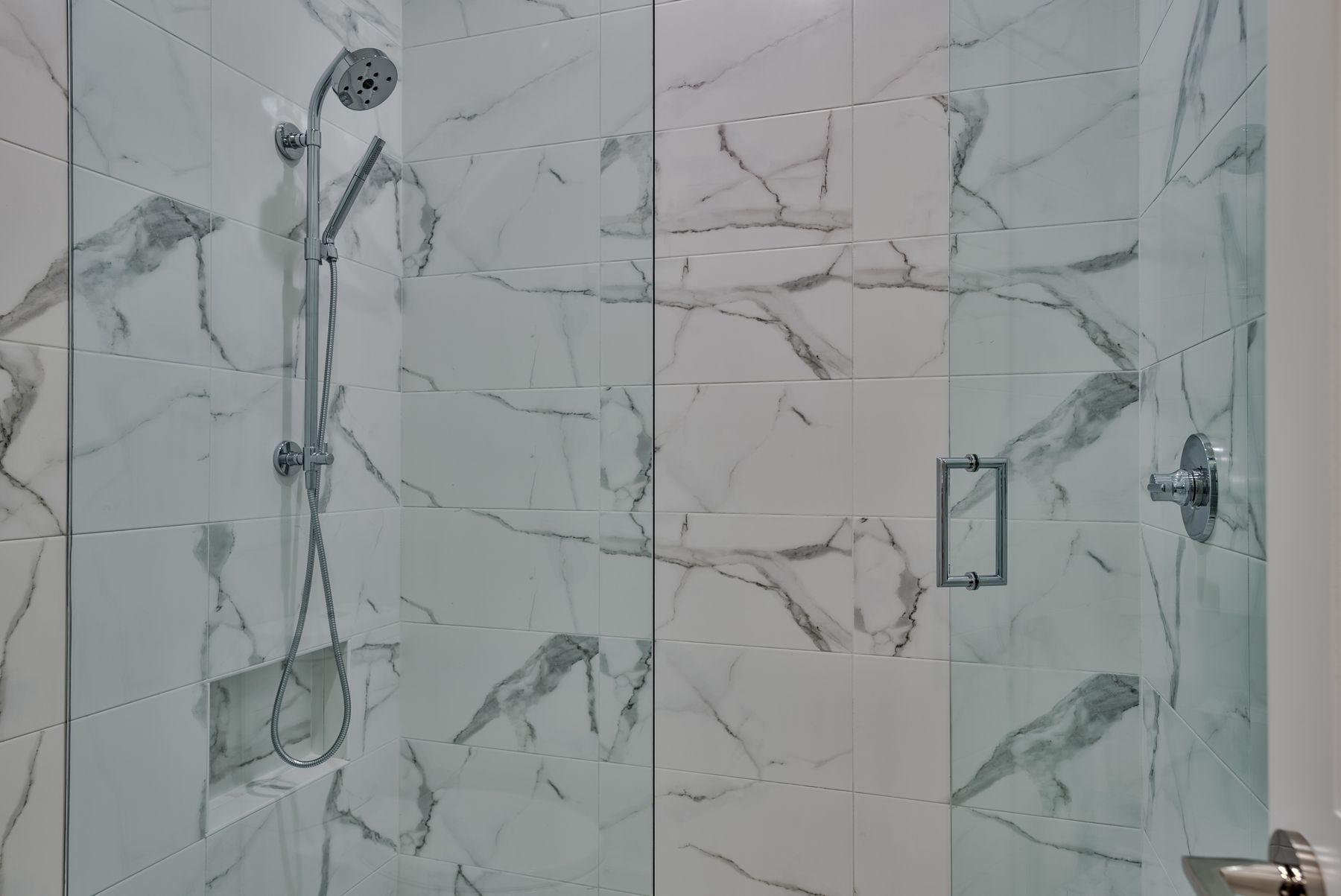 EMERALD WATERS VILLAGE - Residential