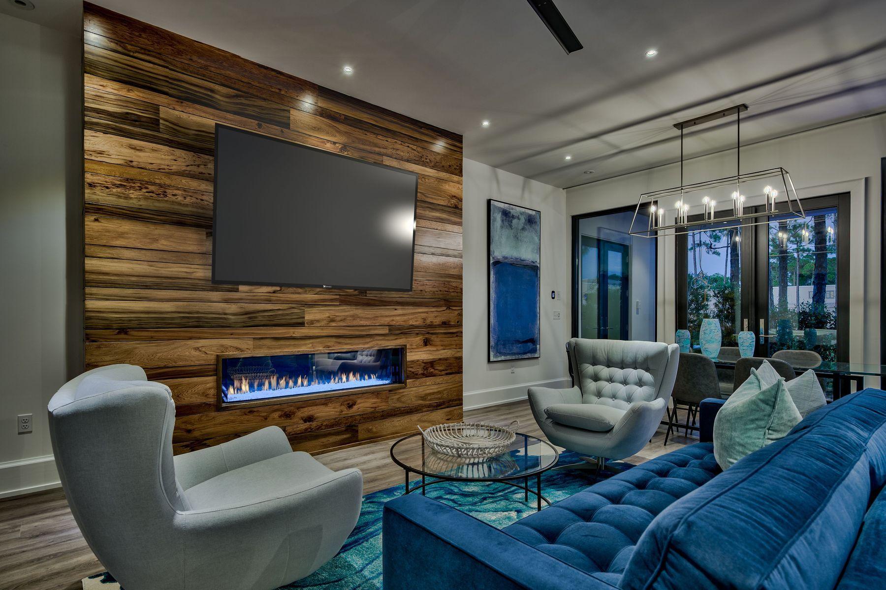 EMERALD WATERS VILLAGE - Residential