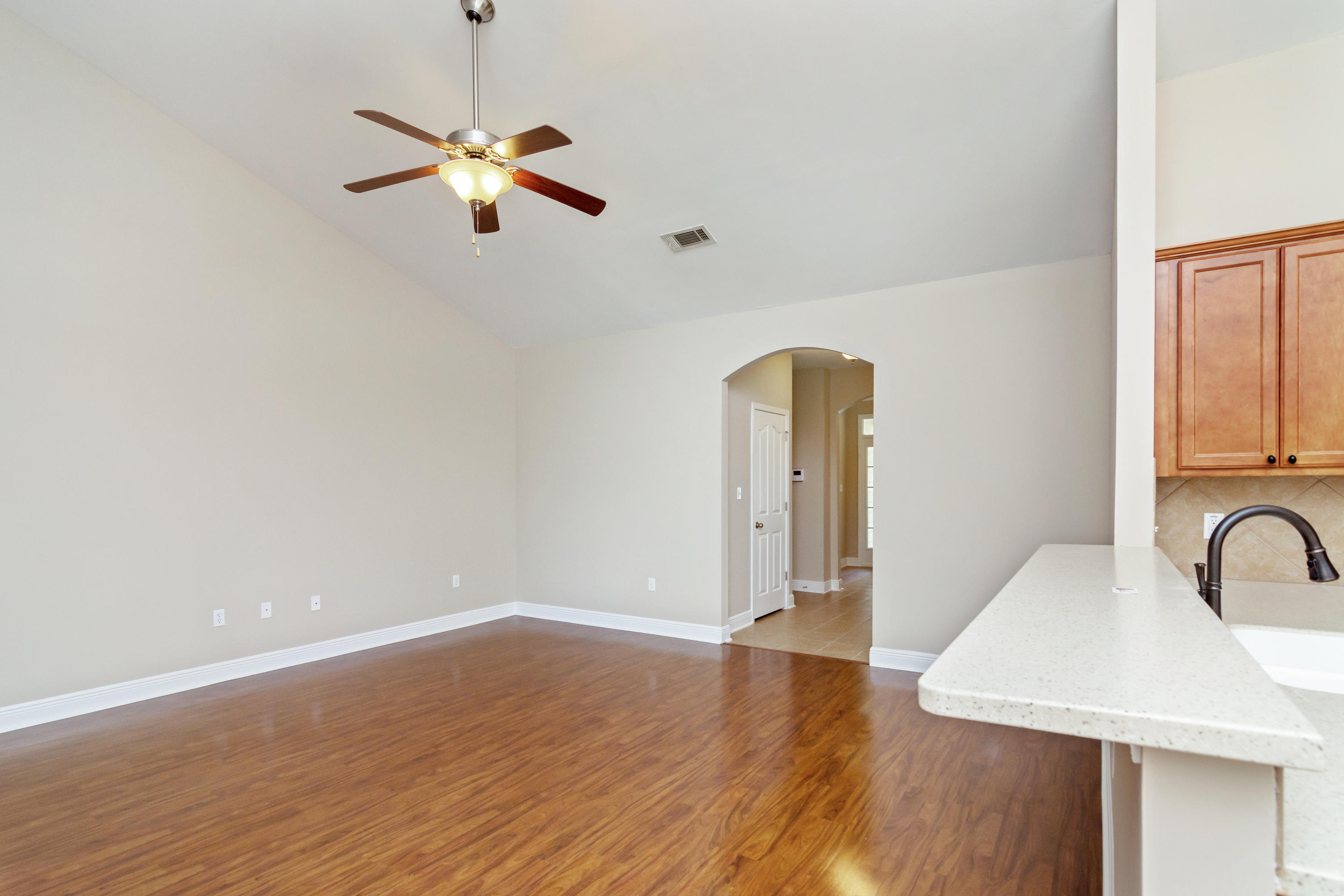 ROLLING RIDGE S/D LOT 152 - Residential