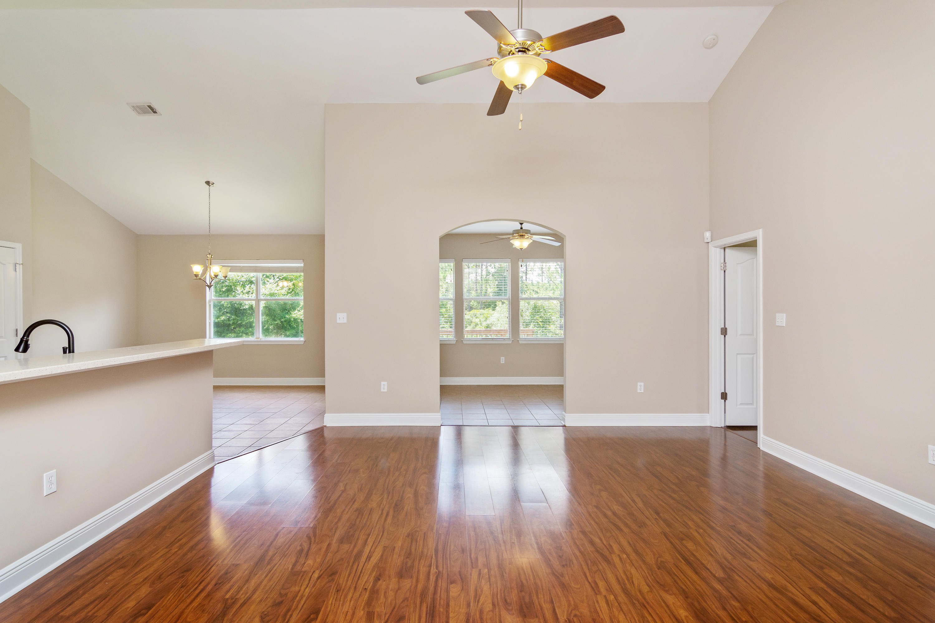 ROLLING RIDGE S/D LOT 152 - Residential