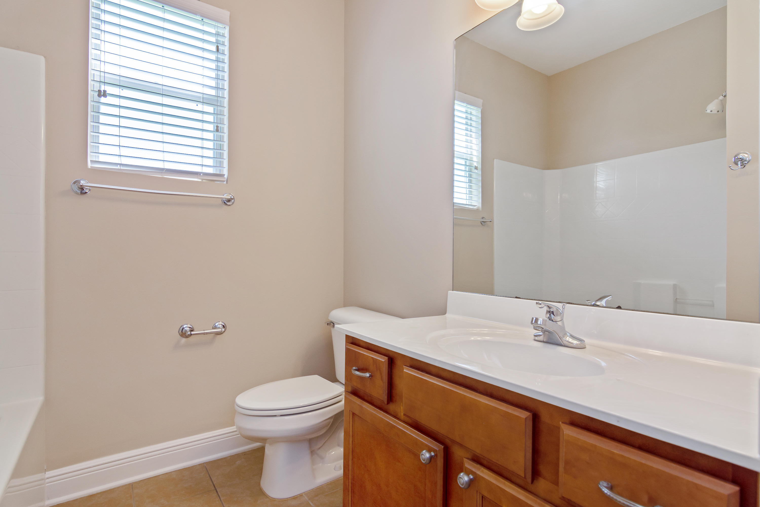 ROLLING RIDGE S/D LOT 152 - Residential