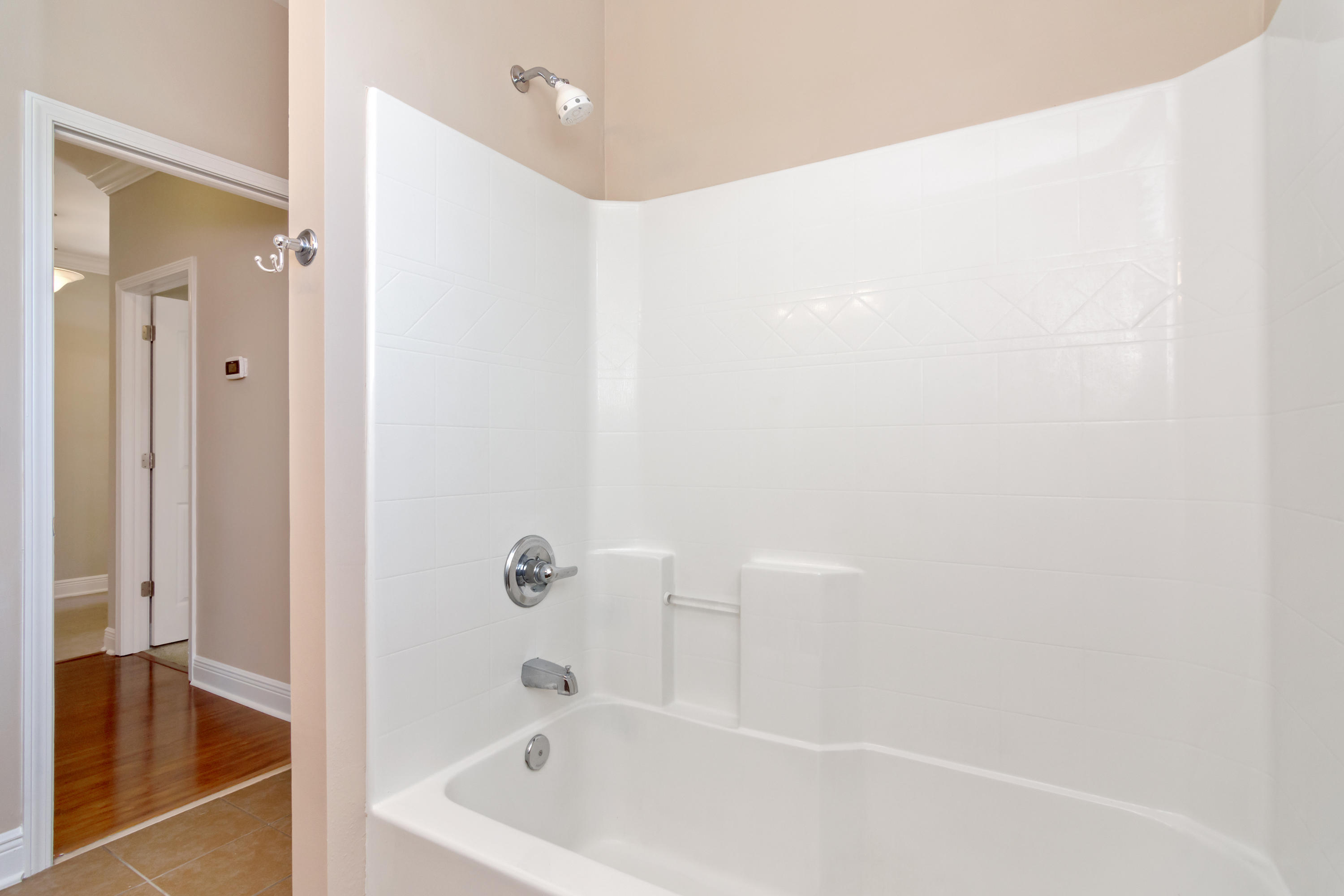 ROLLING RIDGE S/D LOT 152 - Residential