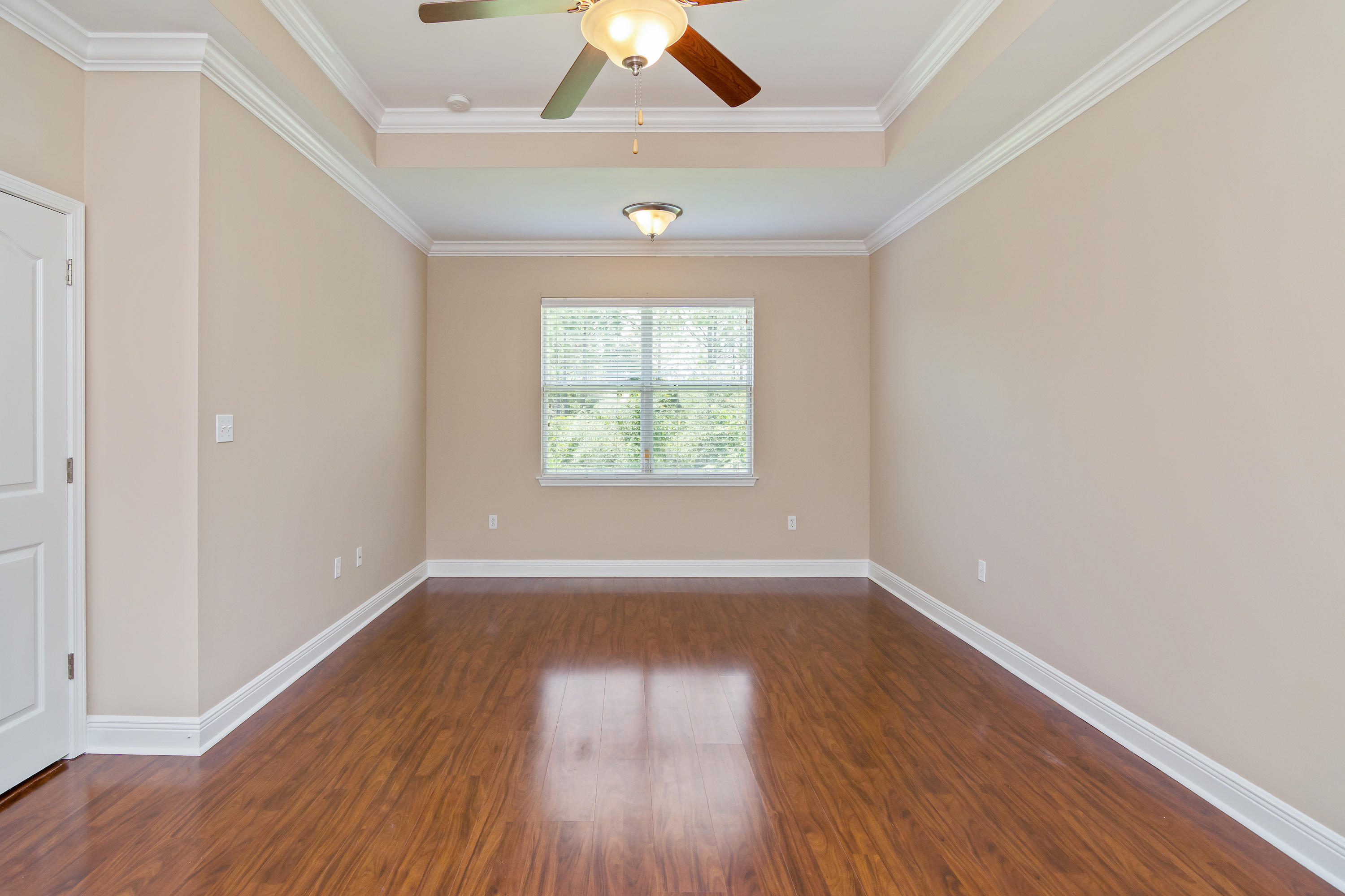 ROLLING RIDGE S/D LOT 152 - Residential