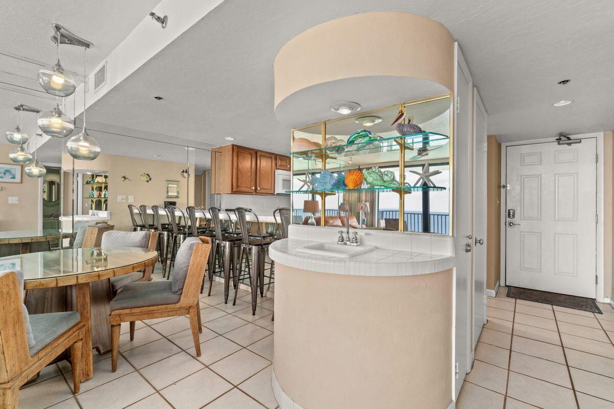 ONE SEAGROVE PLACE CONDO - Residential