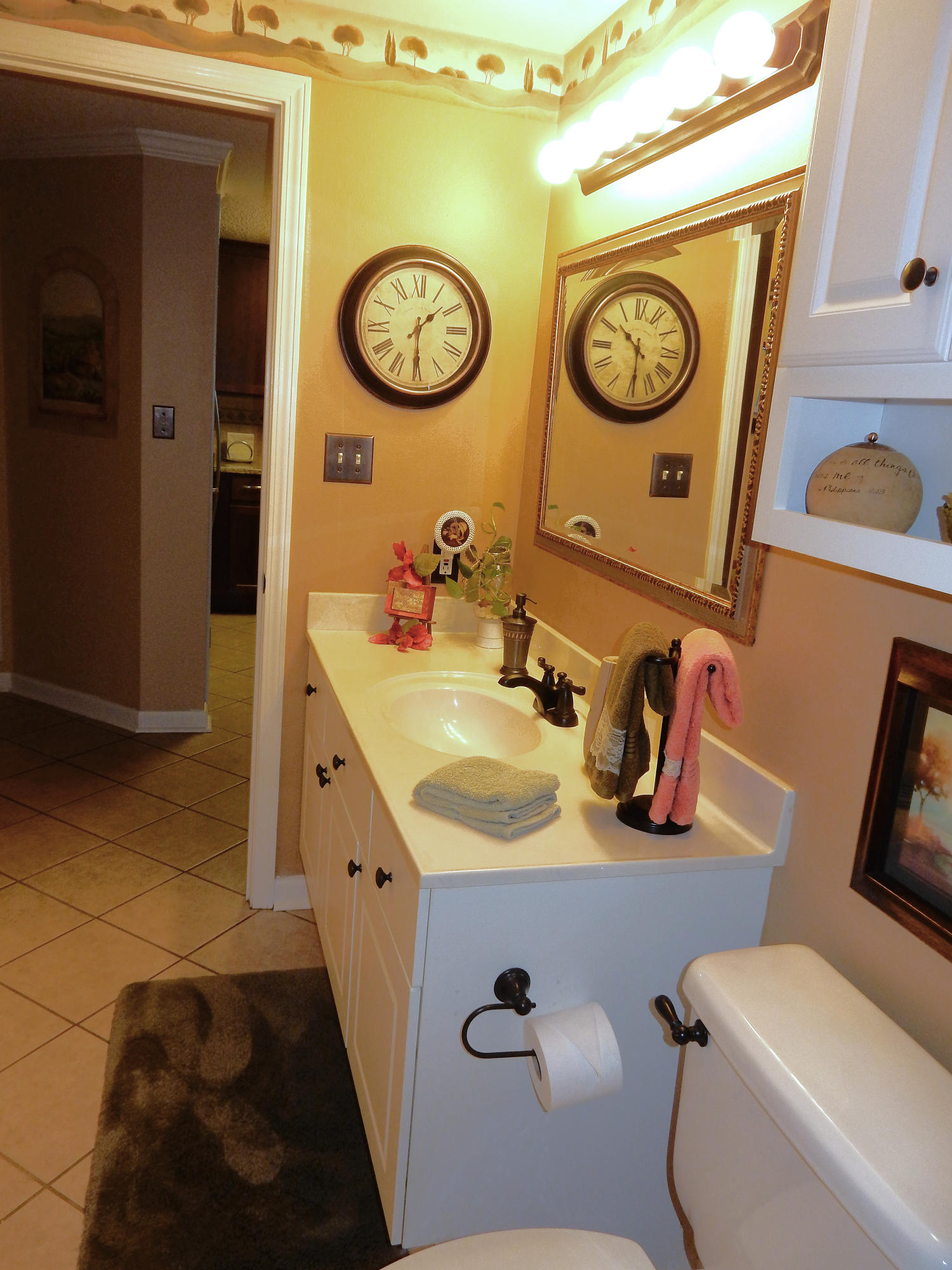 CIBONEY CONDO - Residential