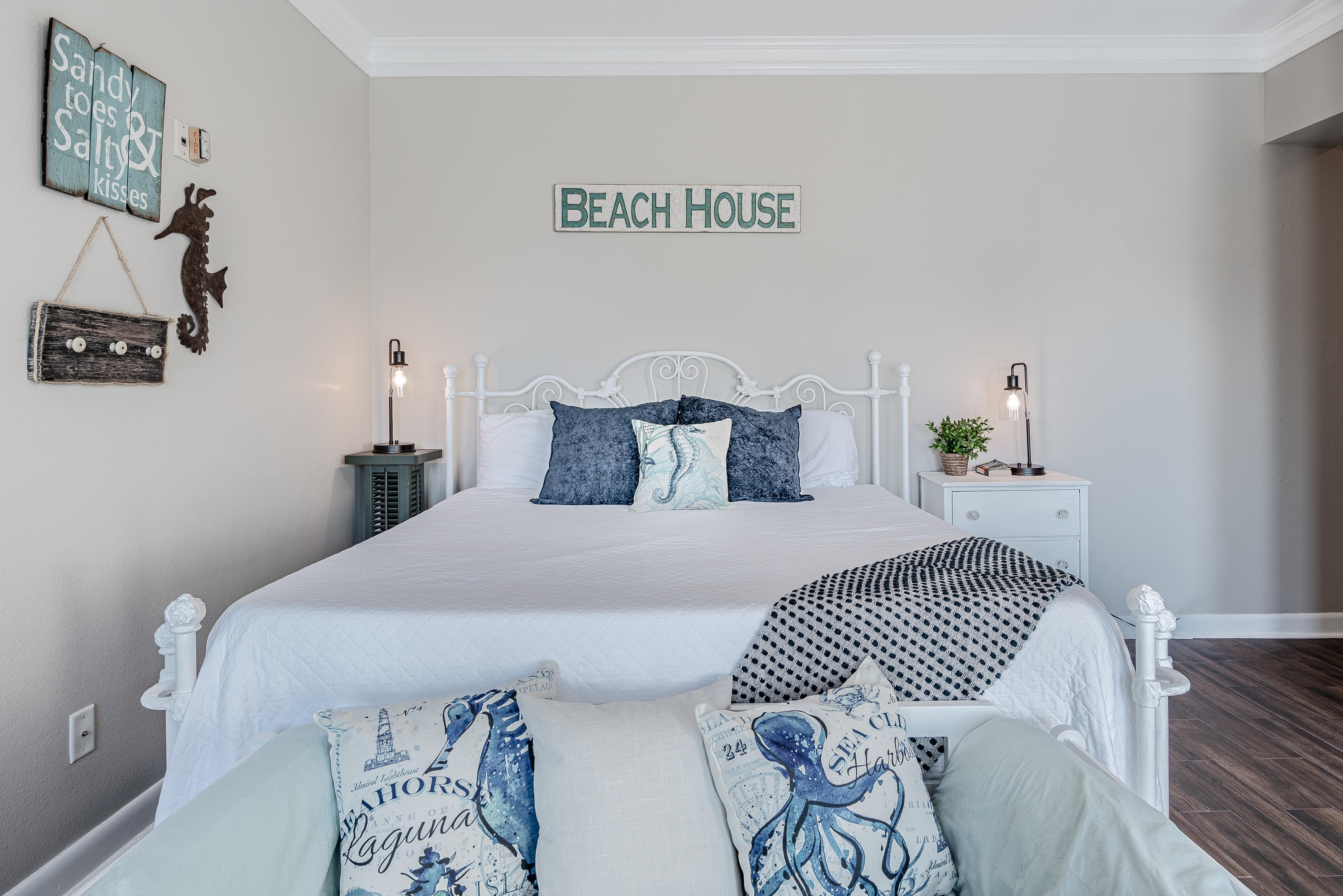 INN AT GULF PLACE - Residential