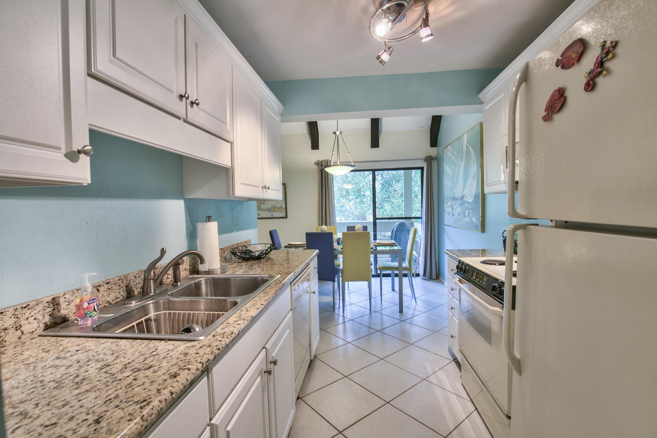 SEASCAPE CONDO GARDEN VILLA - Residential