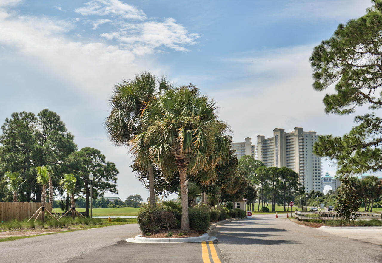 SEASCAPE CONDO GARDEN VILLA - Residential