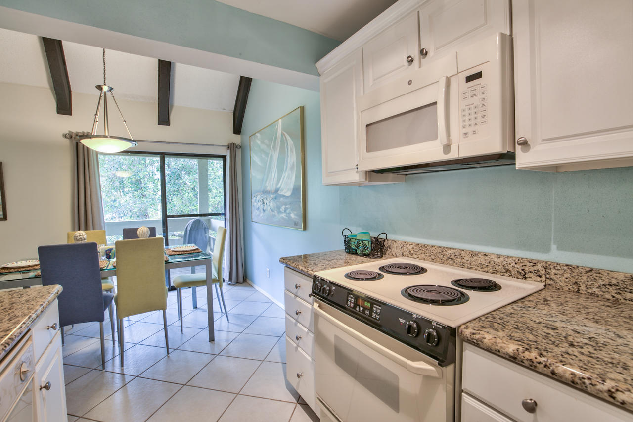 SEASCAPE CONDO GARDEN VILLA - Residential