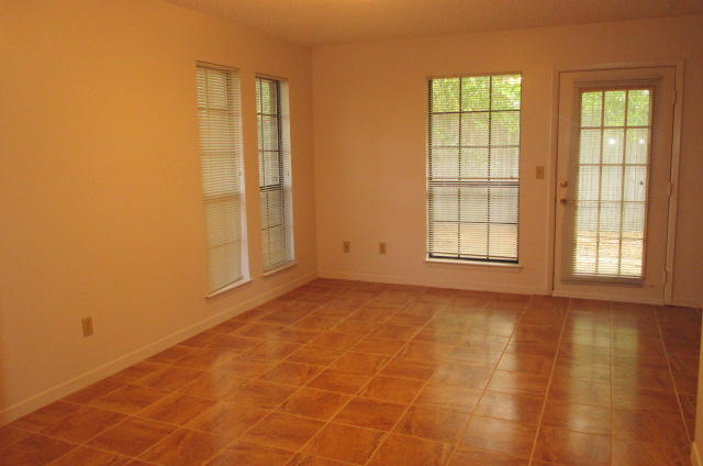 Classic Manor - Residential Lease