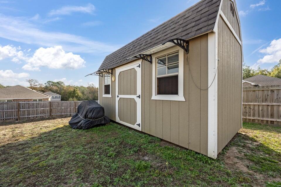 LAKERIDGE EST - Residential Lease