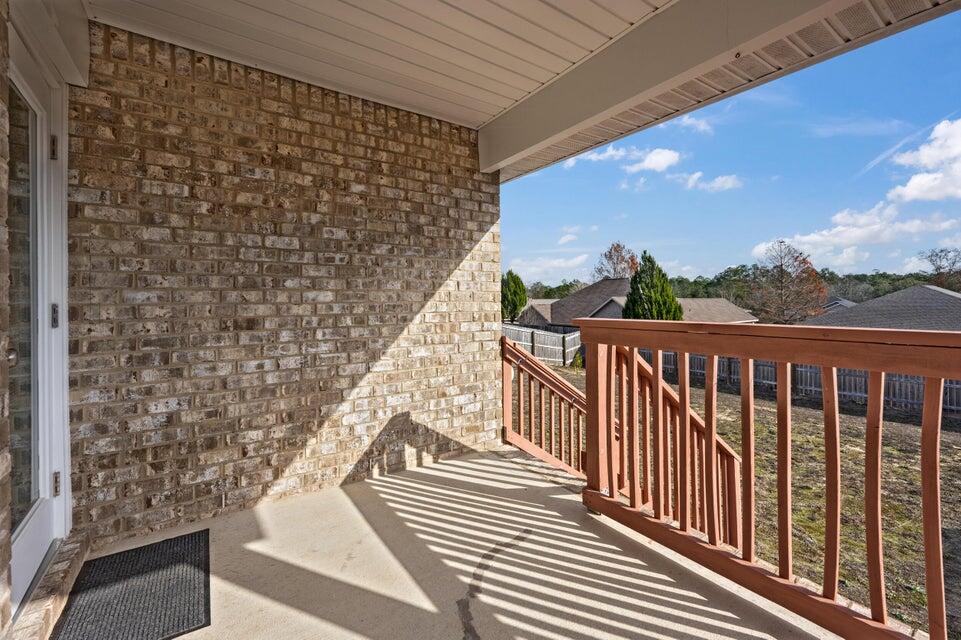 LAKERIDGE EST - Residential Lease