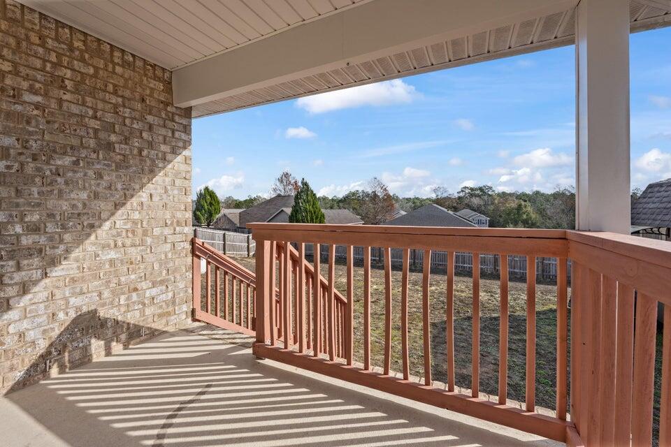 LAKERIDGE EST - Residential Lease