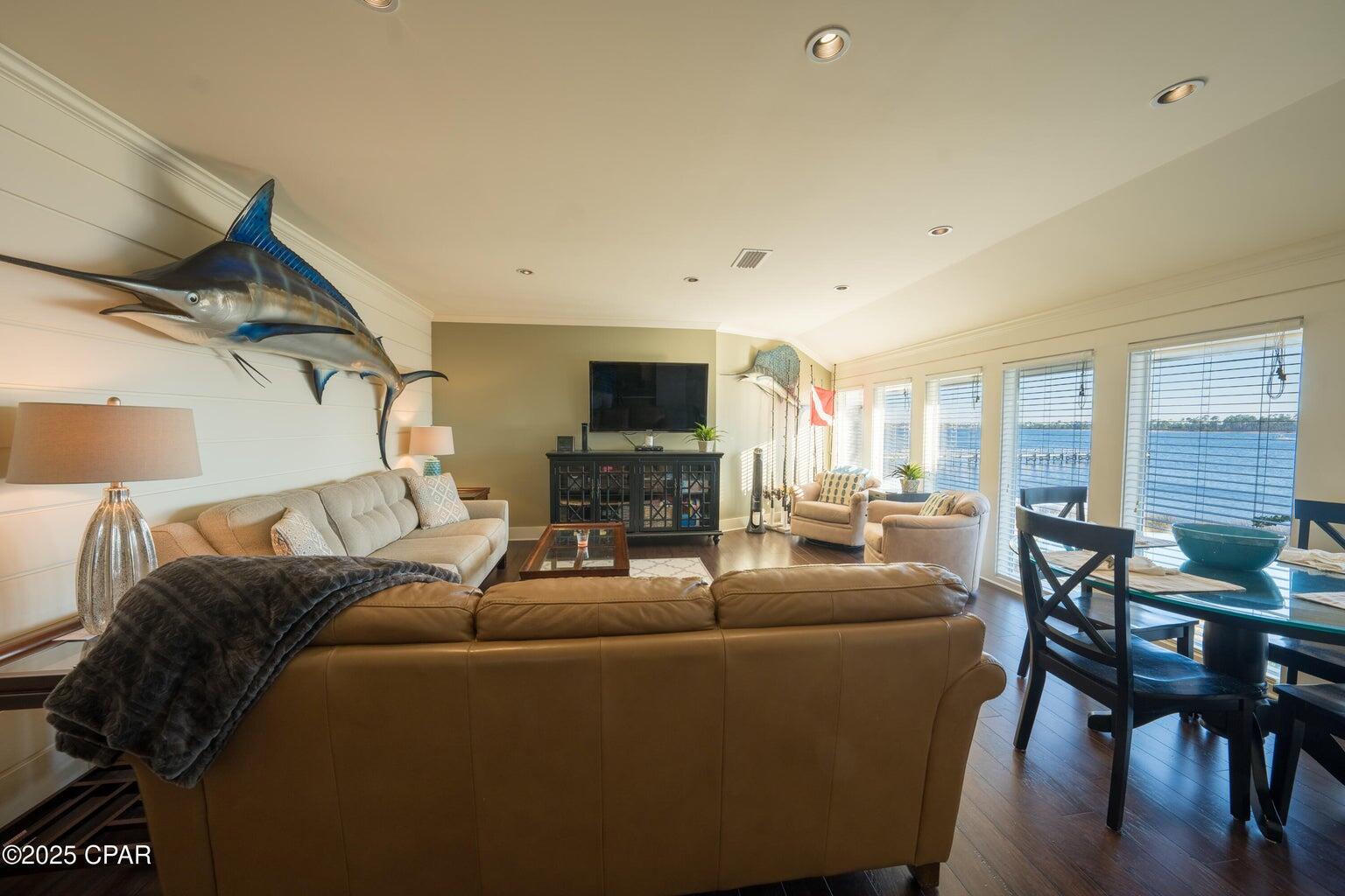 BAY POINT STUDIO VILLAS 3 CONDO - Residential