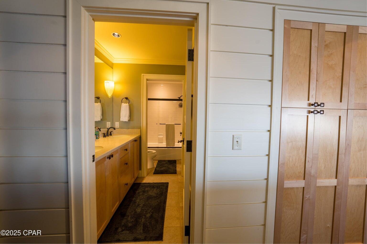 BAY POINT STUDIO VILLAS 3 CONDO - Residential