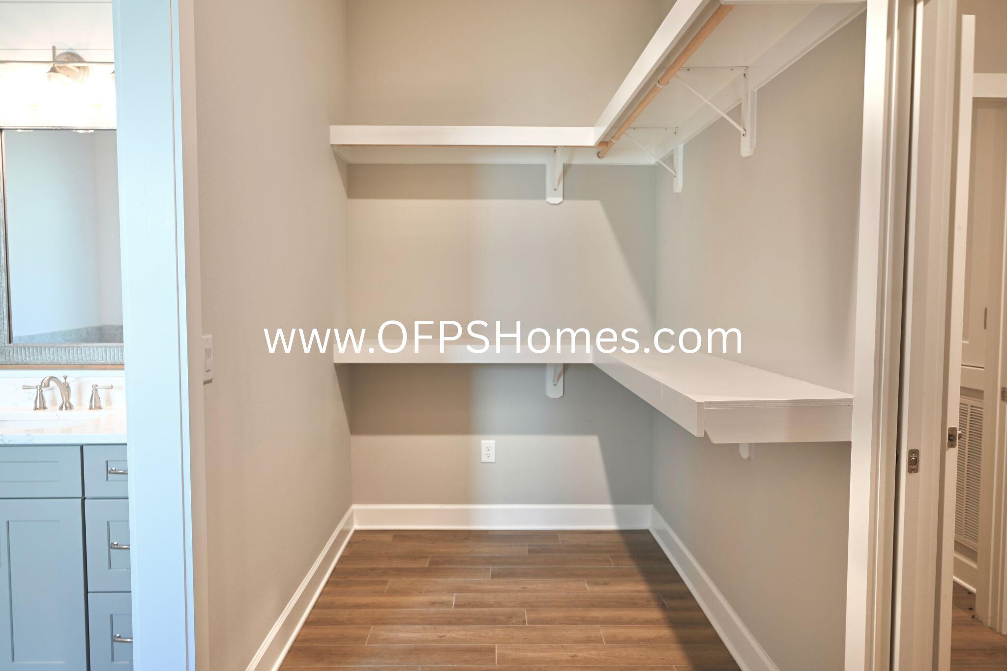 SOUNDSIDE SHORES - Residential Lease