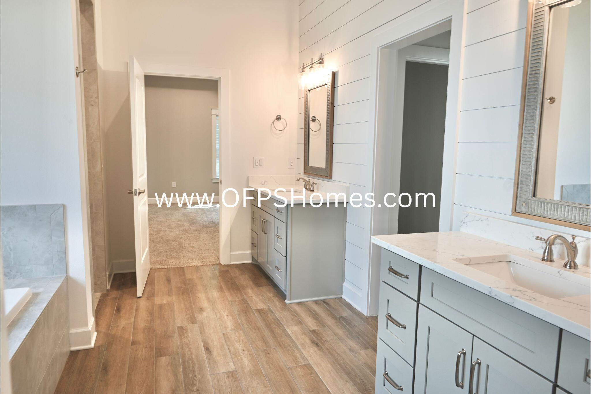 SOUNDSIDE SHORES - Residential Lease