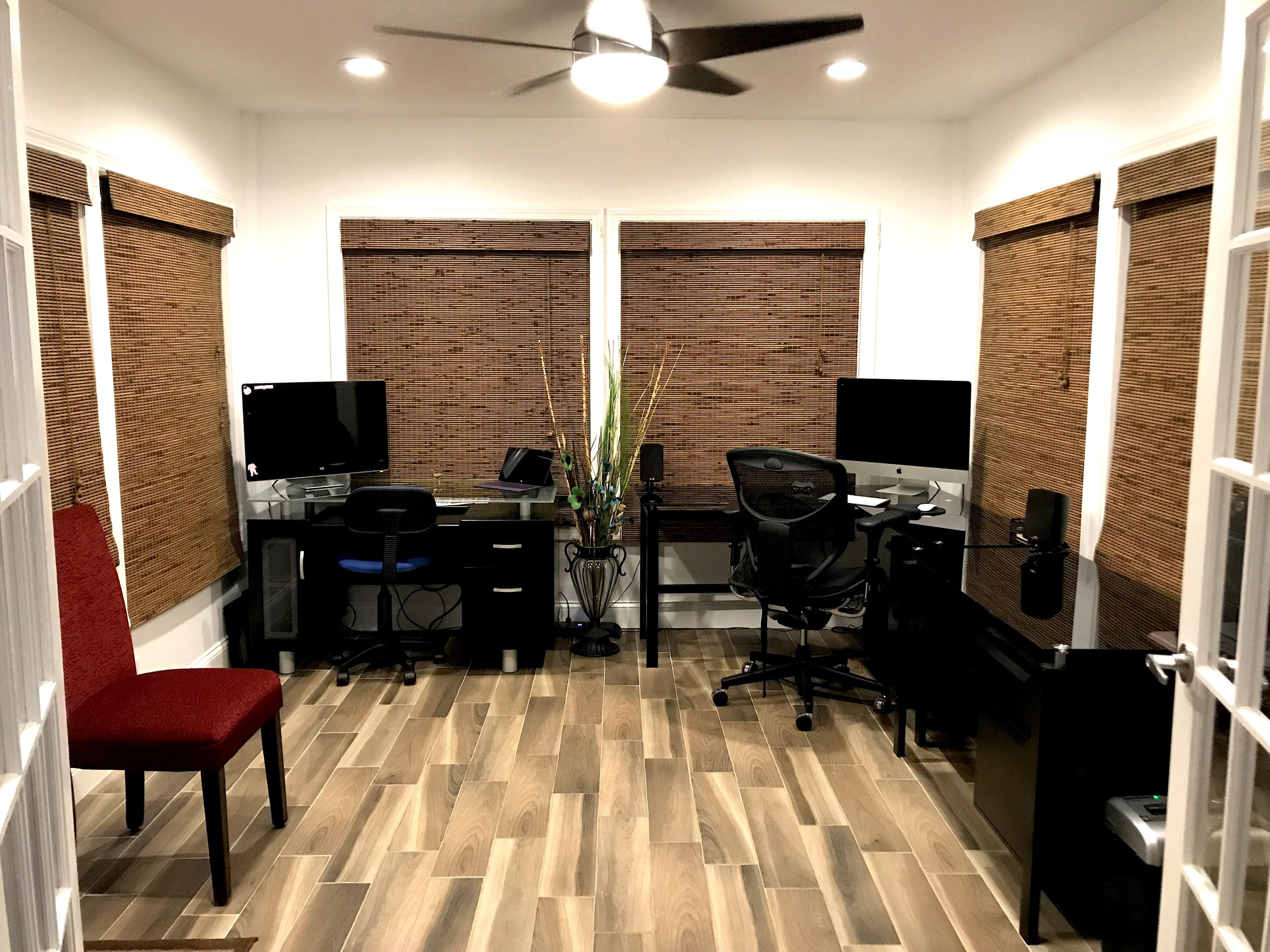 WHISPERING OAKS - Residential