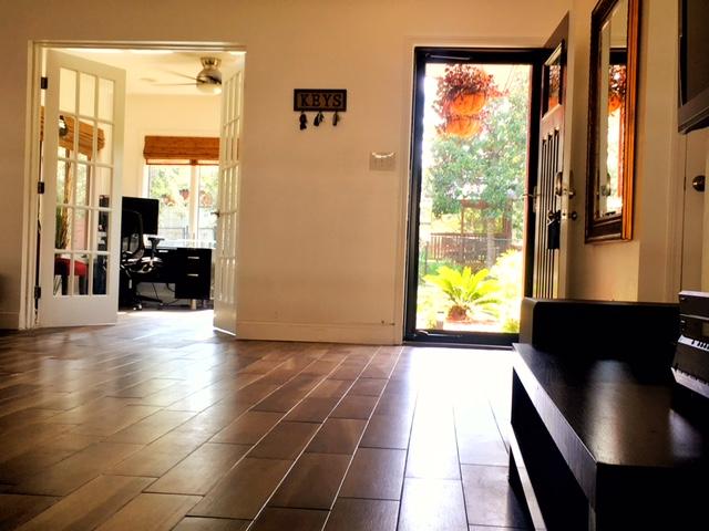 WHISPERING OAKS - Residential