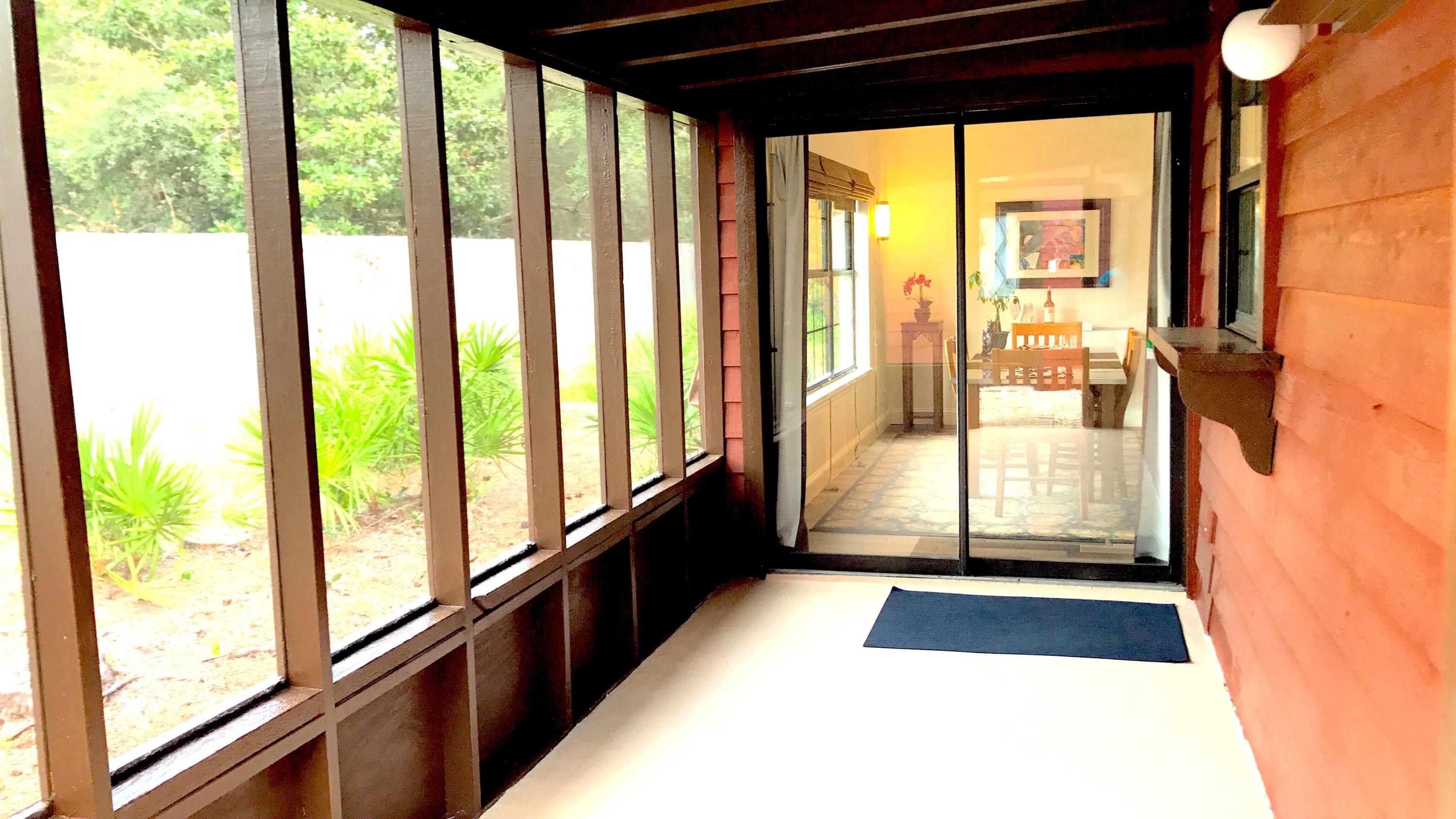 WHISPERING OAKS - Residential