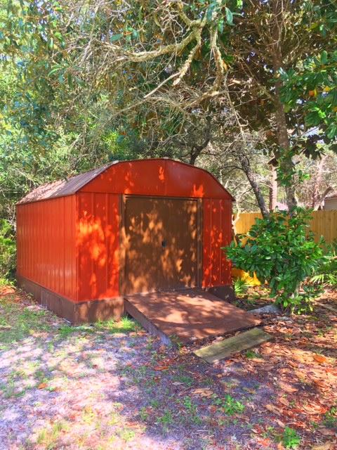 WHISPERING OAKS - Residential