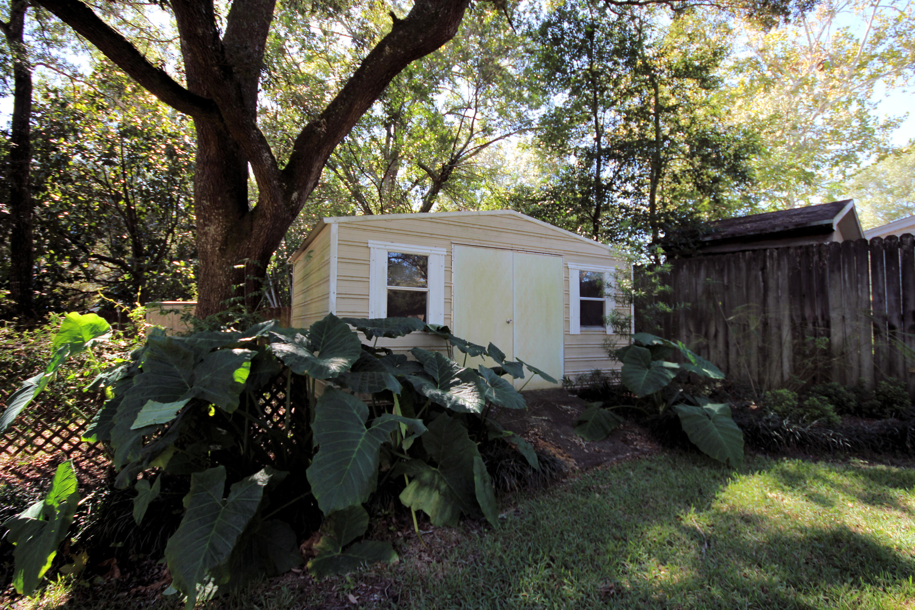 EDGEWATER VILLAGE - Residential