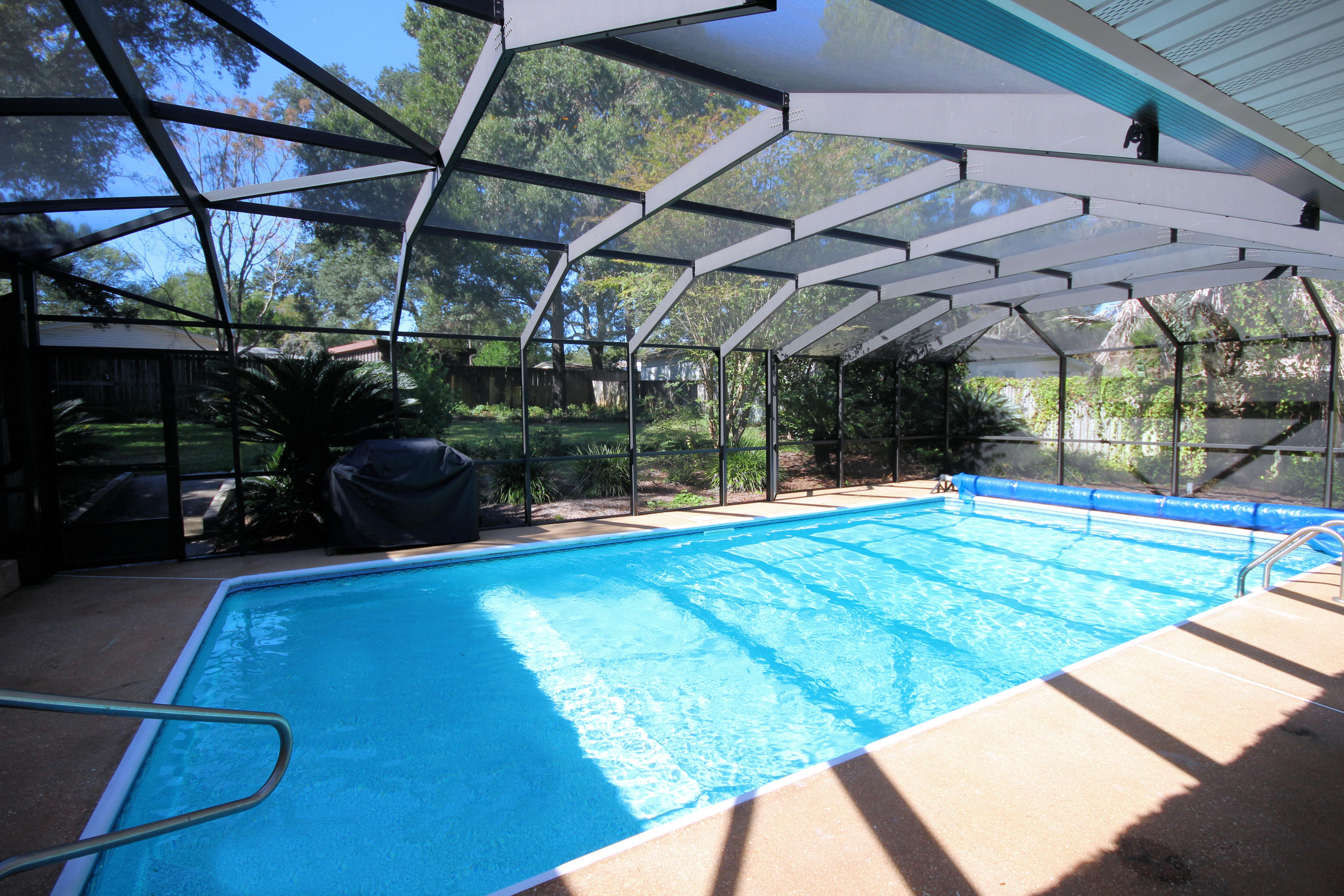 EDGEWATER VILLAGE - Residential