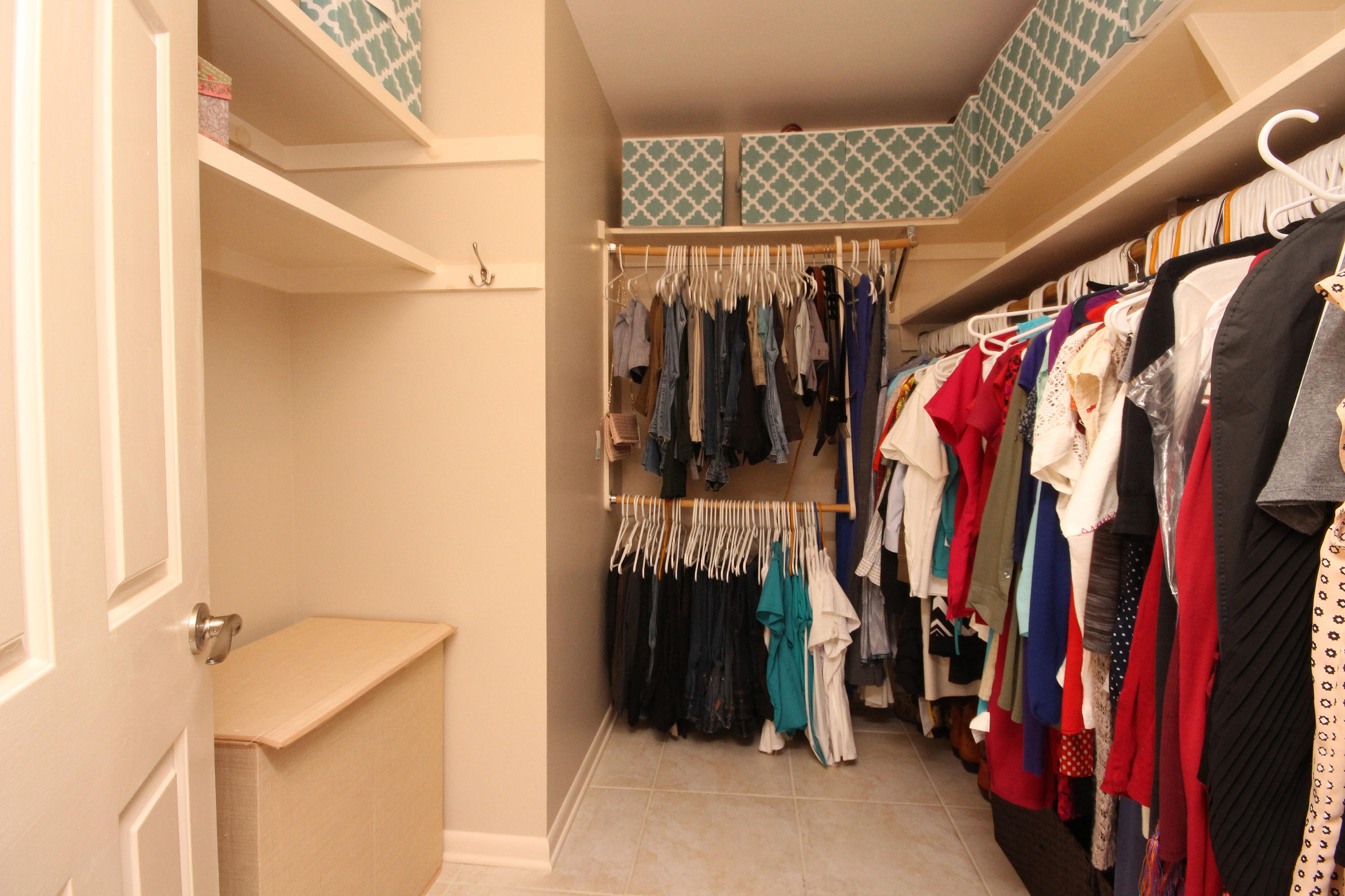 EDGEWATER VILLAGE - Residential