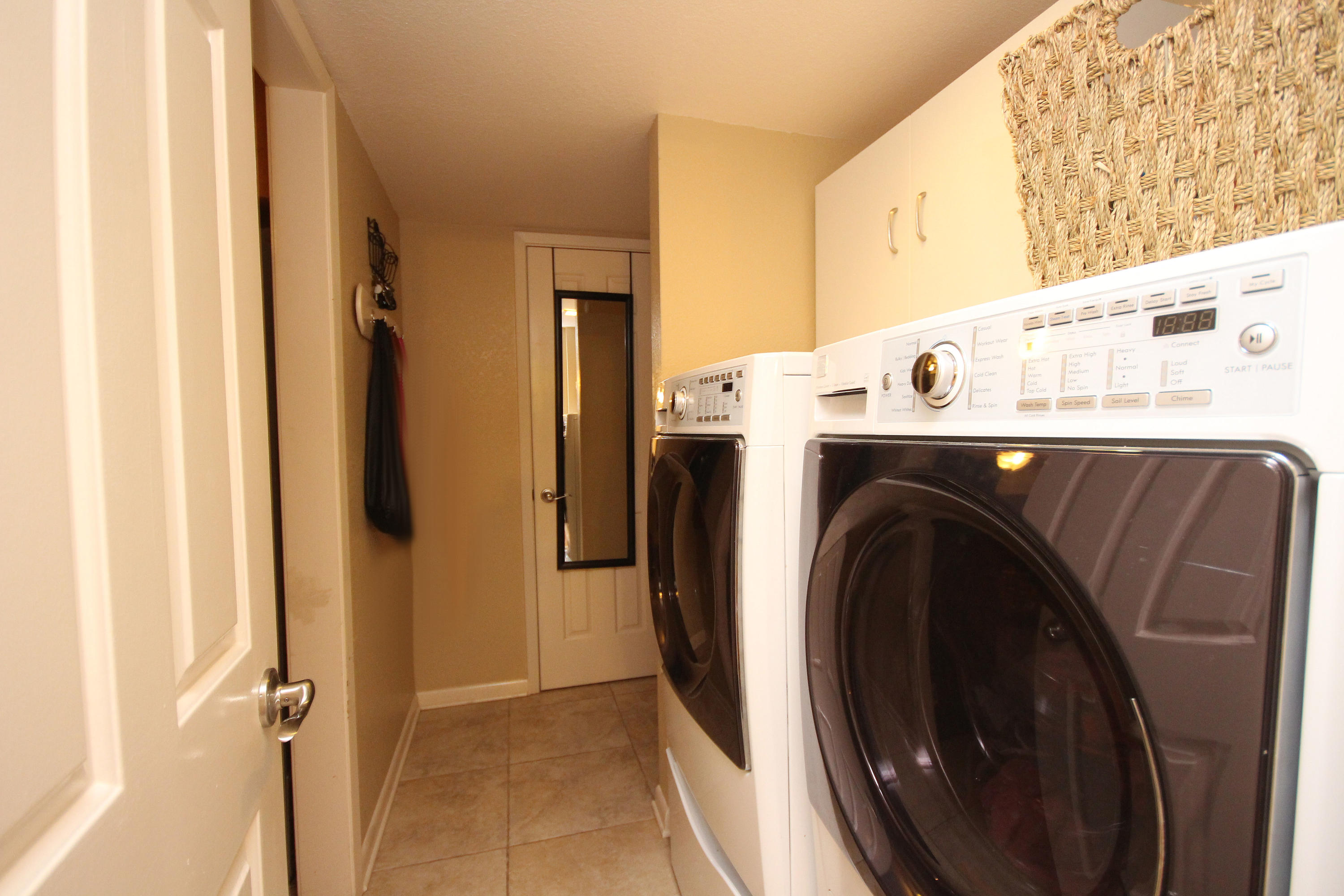 EDGEWATER VILLAGE - Residential