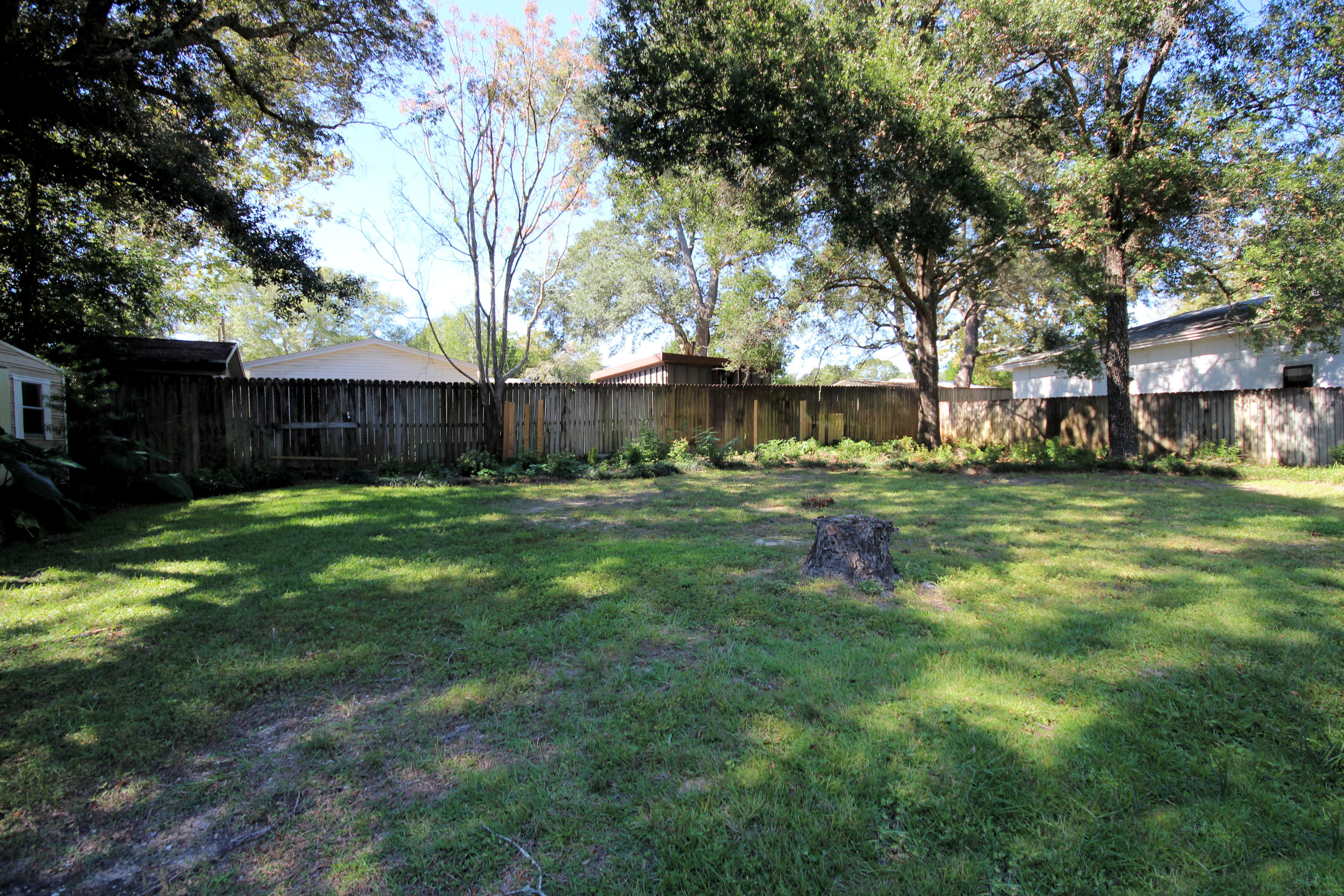 EDGEWATER VILLAGE - Residential