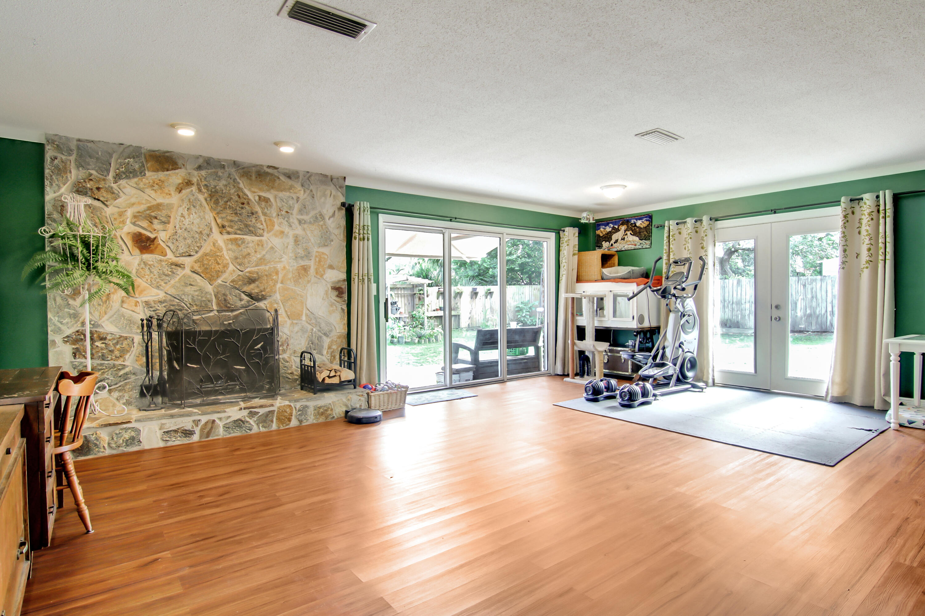 COLONY ESTATES 3RD ADDN - Residential