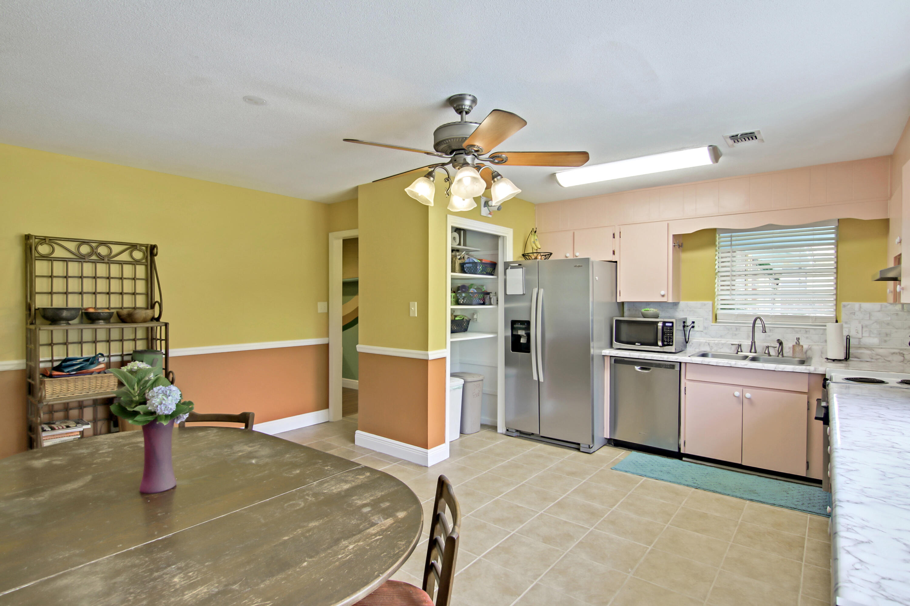 COLONY ESTATES 3RD ADDN - Residential